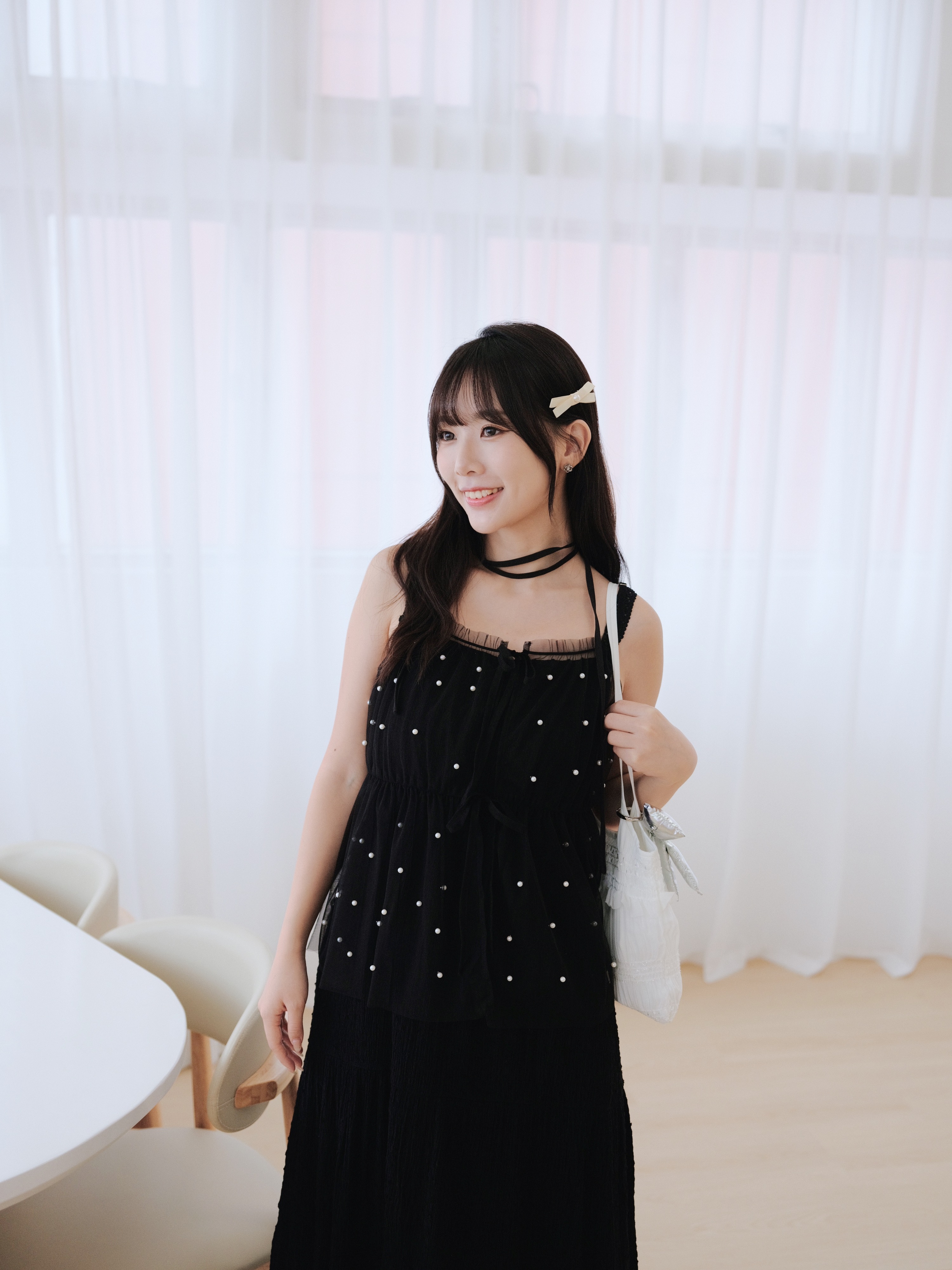 兩色 / 溫柔感珍珠透膚網紗馬甲 / Pearl-Embellished Tulle Cami Top