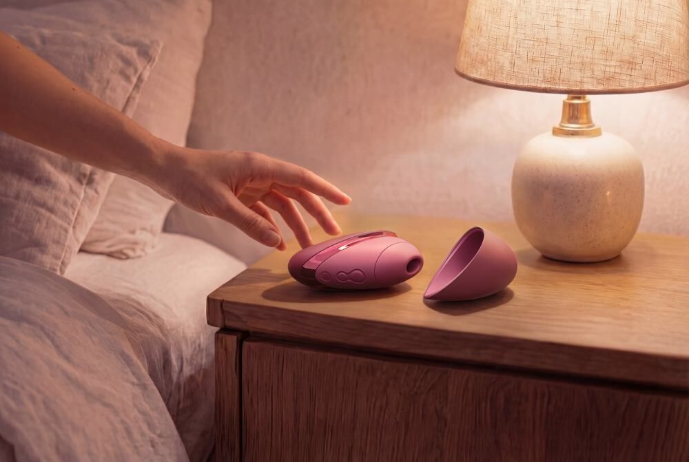 Womanizer - Next Liberty 3D Pleasure Air 陰蒂吸啜器 酒紅色