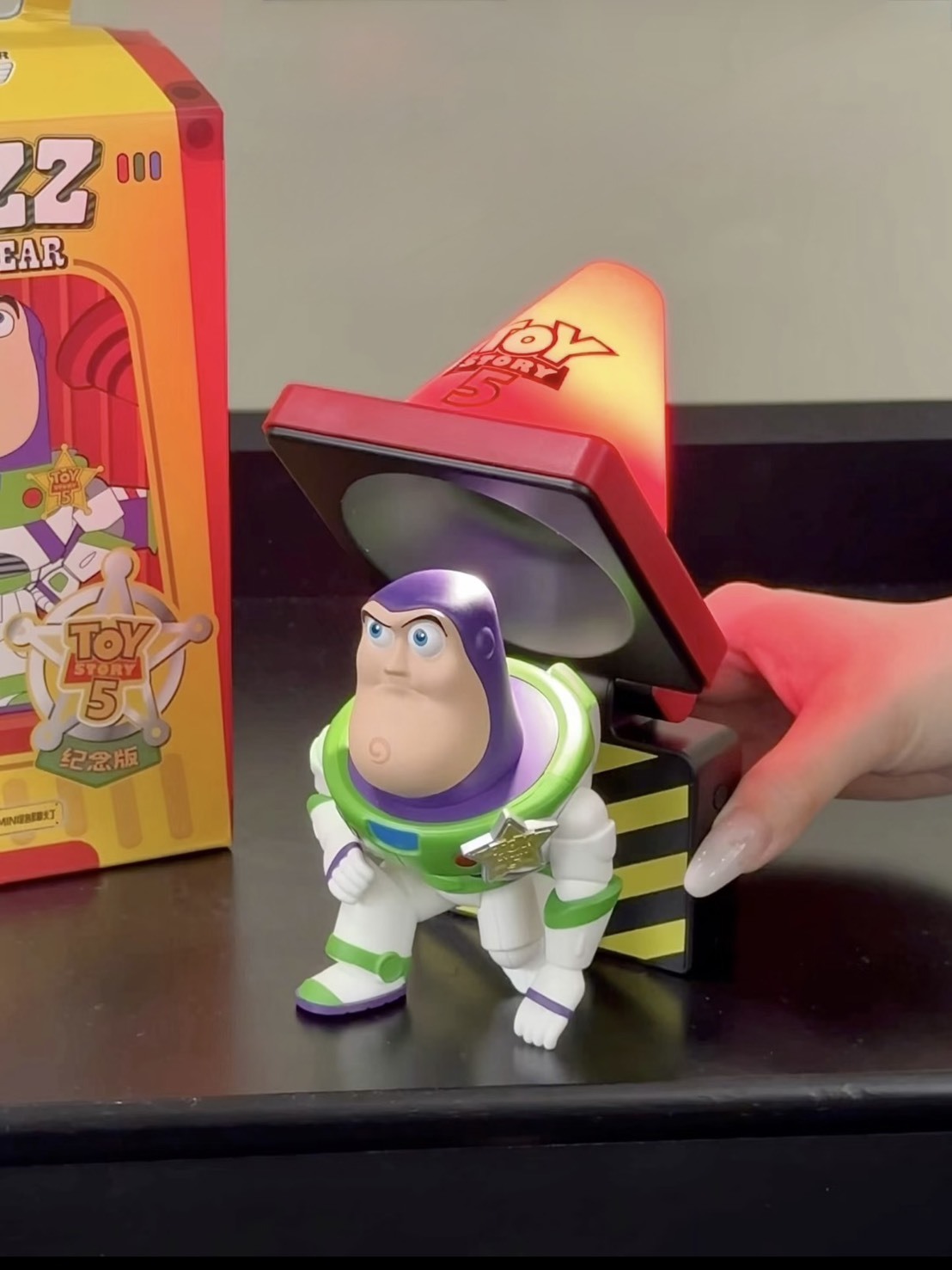 正版授權 DISNEY 玩具總動員 巴斯光年 MINI 路障燈 特別紀念款