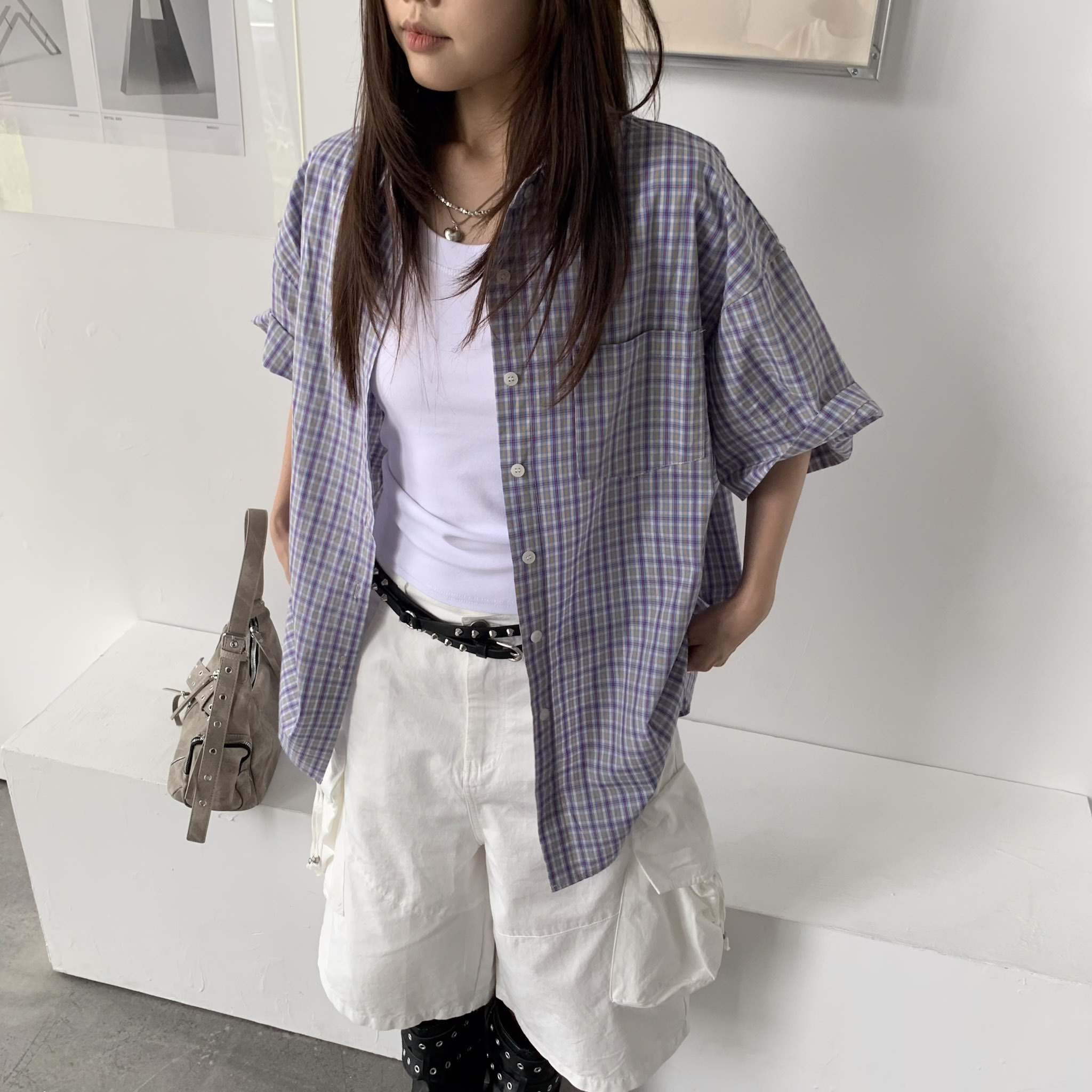 ISA_藍莓蘇打 清新感格紋單口袋寬鬆襯_65036