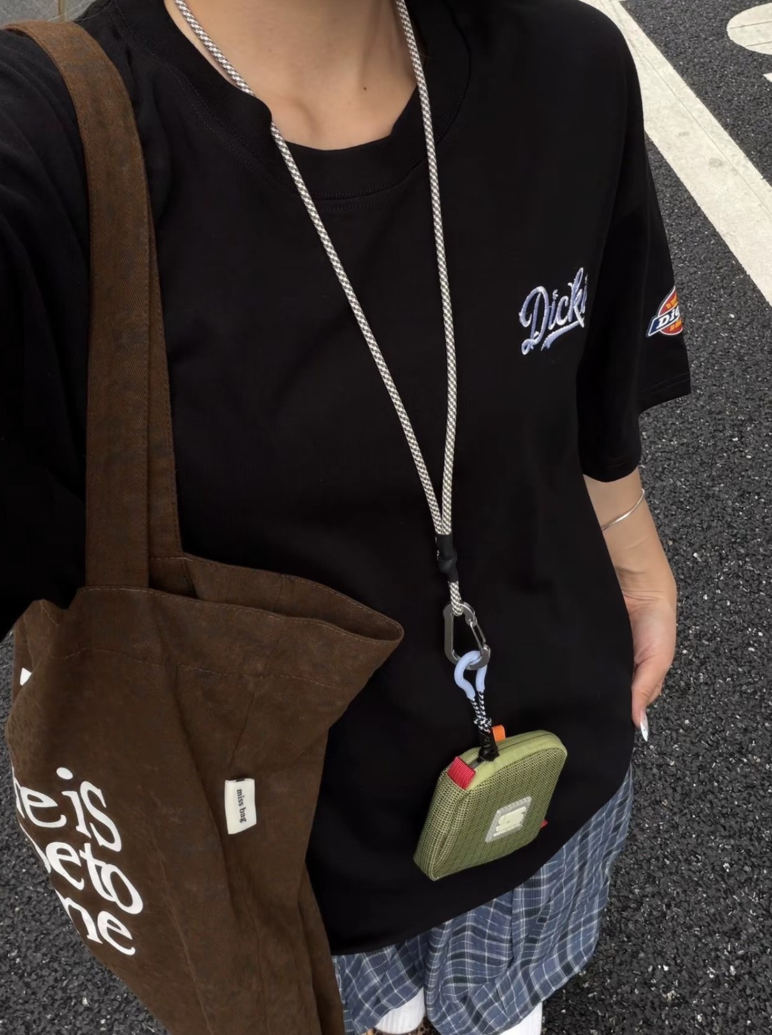 （現貨）Dickies 刺繡 草寫logo 小花 短T DKU262NKT597