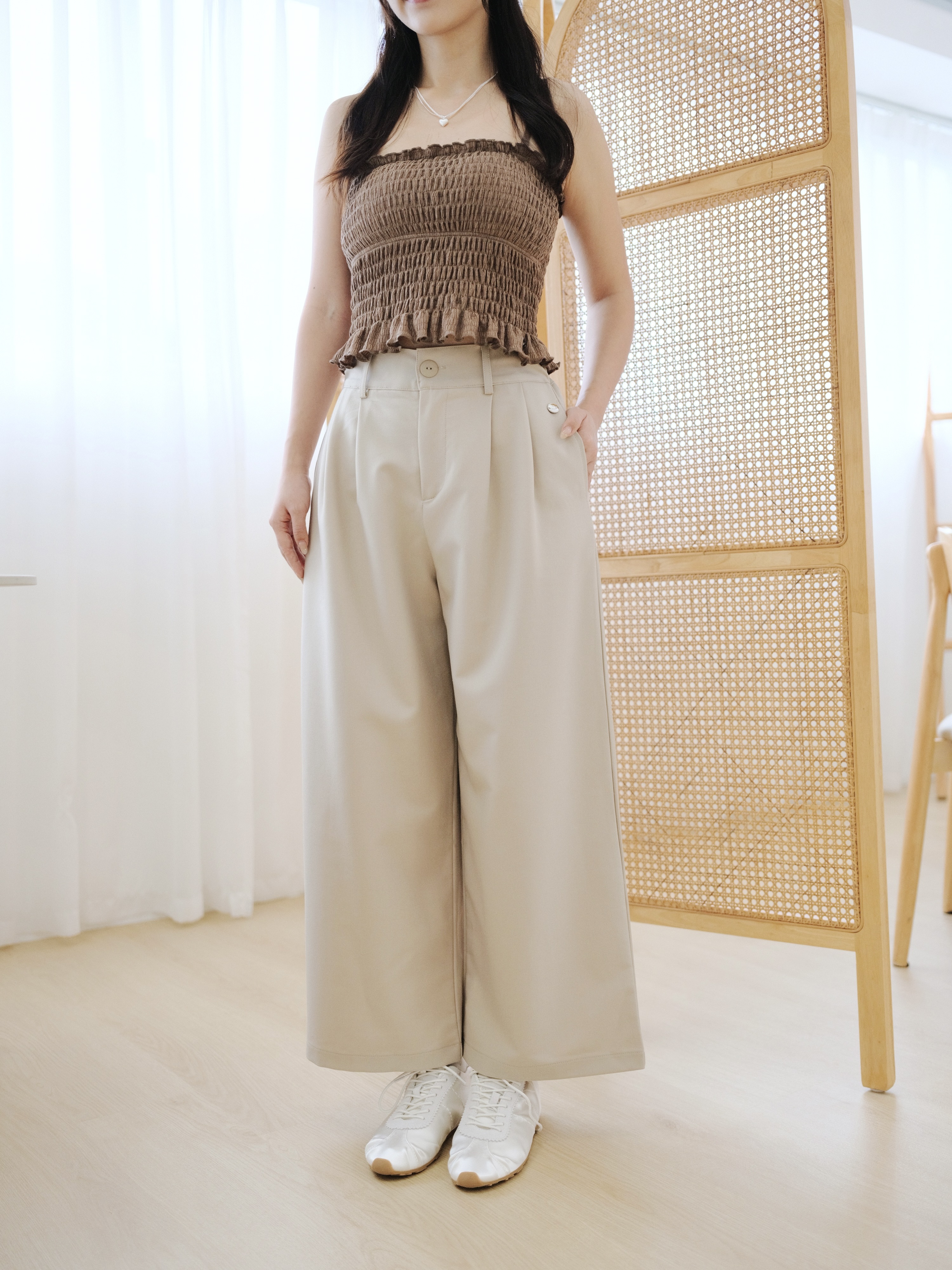 三色 / 微彈簡約雙褶西裝闊褲 / Minimalist Pleated Wide-Leg Trousers