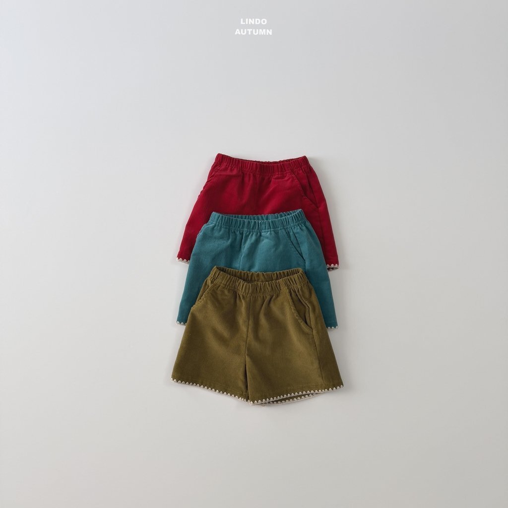 正韓秋Lindo 三色刺繡滾邊短褲