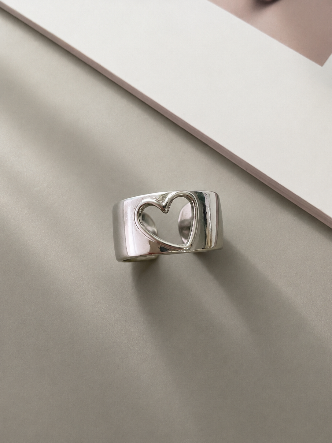 heart cut out wide ring