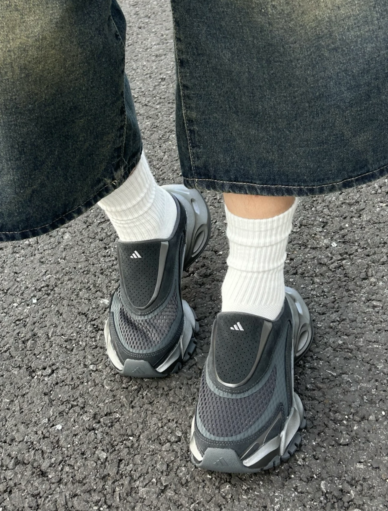 預訂| ADIDAS XLG RUNNER MULE LA0527