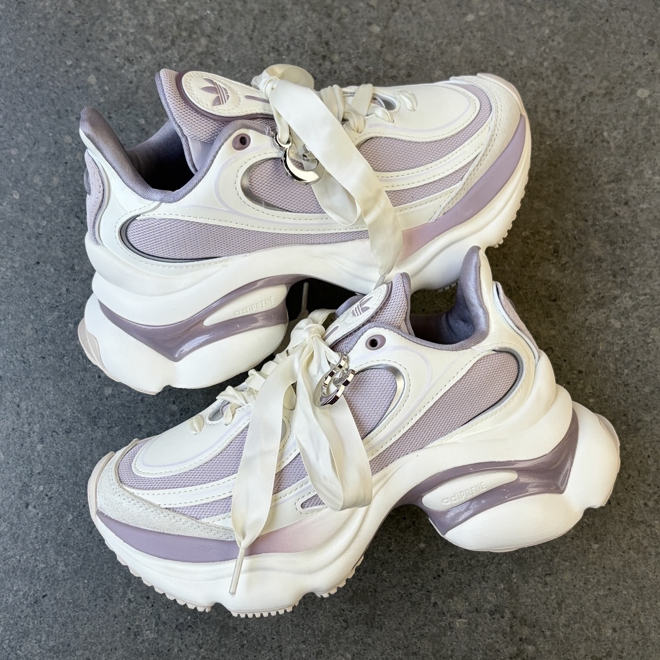 ADIDAS ORIGINALS OZVENUZ 芋泥紫 緞帶 月亮小吊飾 休閒鞋 厚底增高 女鞋 LA3791