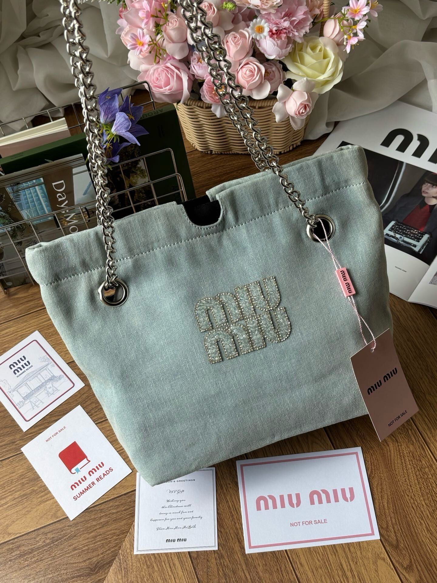 Miu Miu 限量贈品薄荷綠牛仔水晶 Logo 鏈條Tote