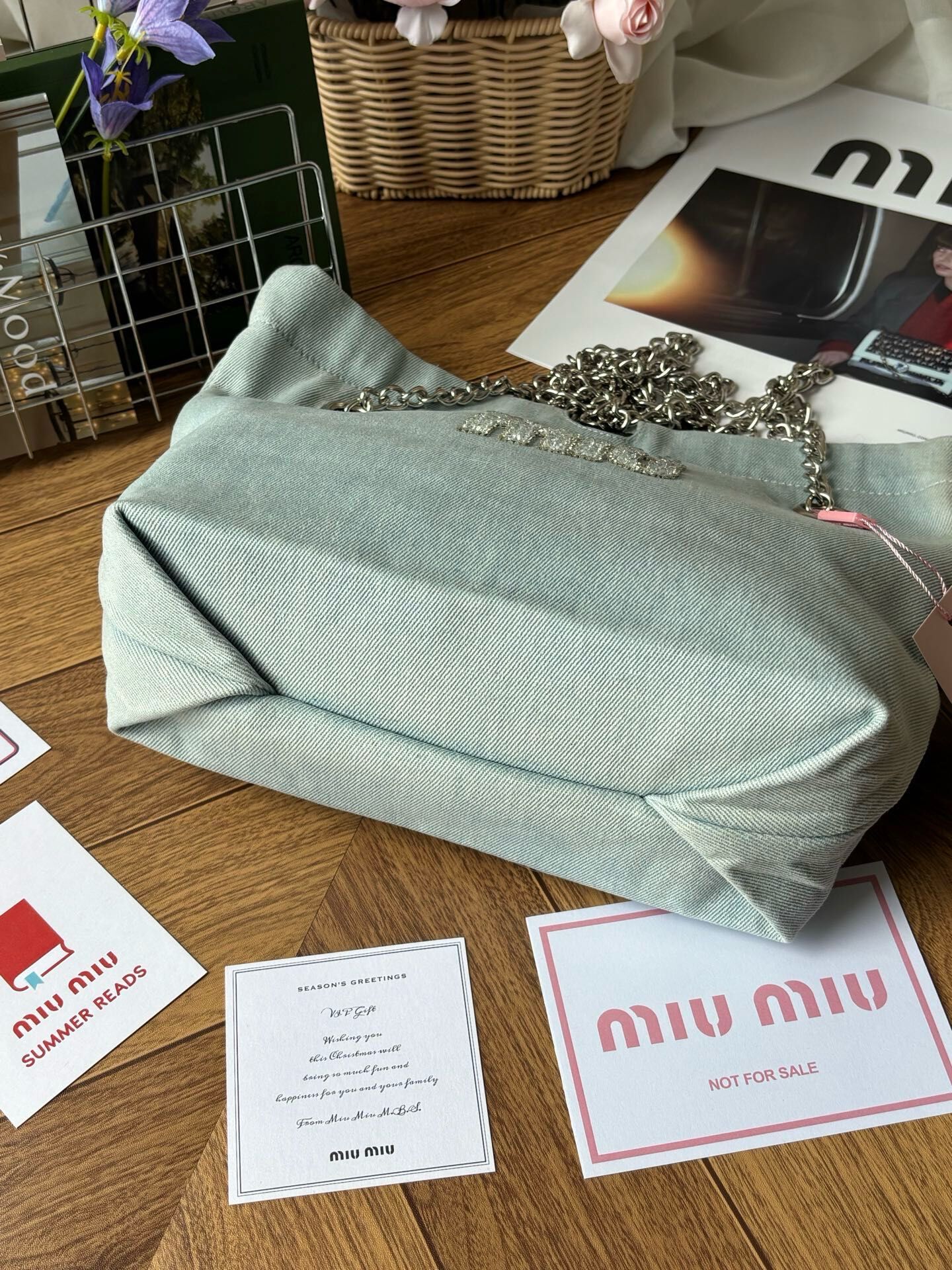 Miu Miu 限量贈品薄荷綠牛仔水晶 Logo 鏈條Tote