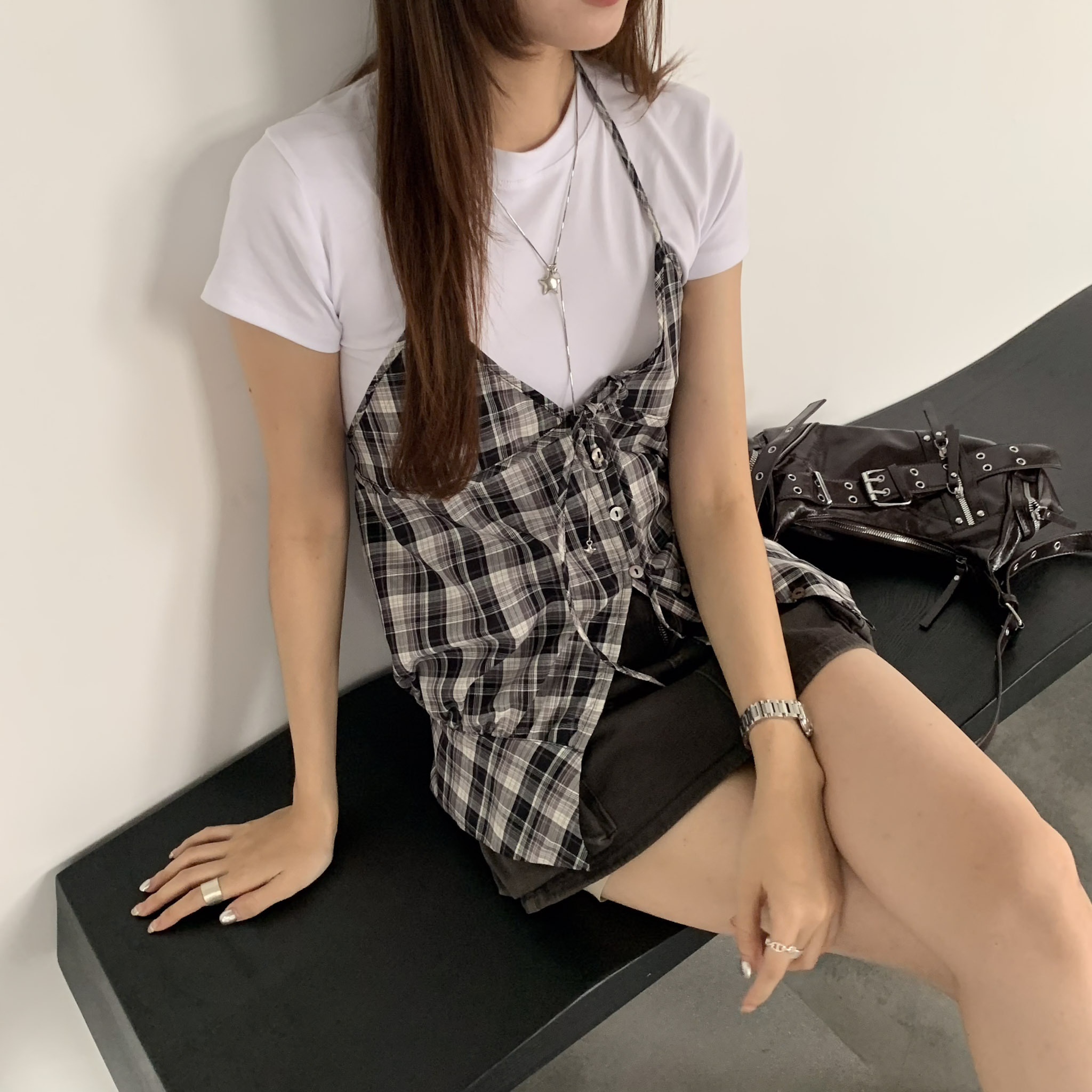 ISA_London corner 英倫格紋排釦繞脖背心_65063