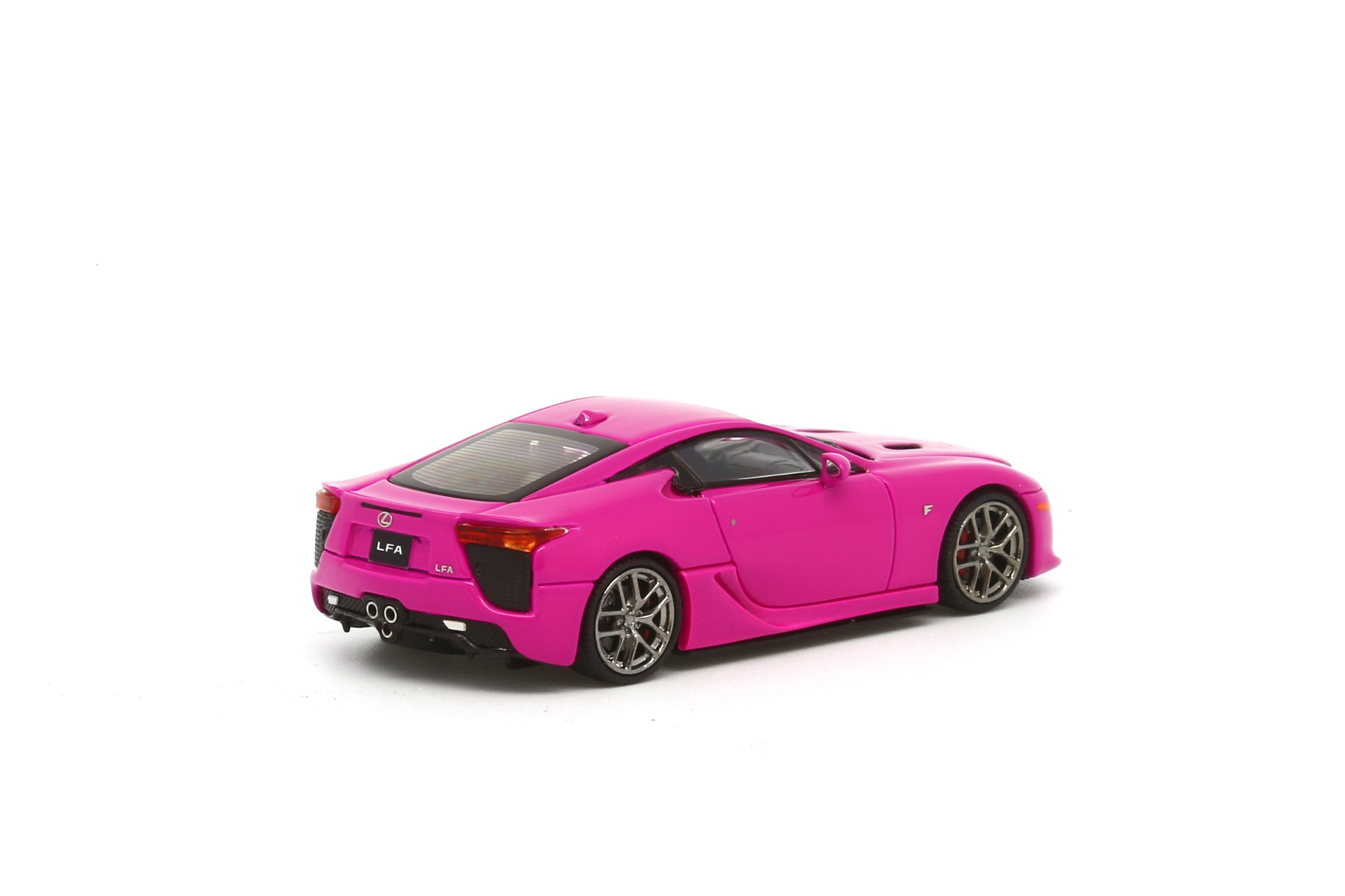 1/64 Model 1 Lexus LFA Passionate Pink LHD (C33210 )