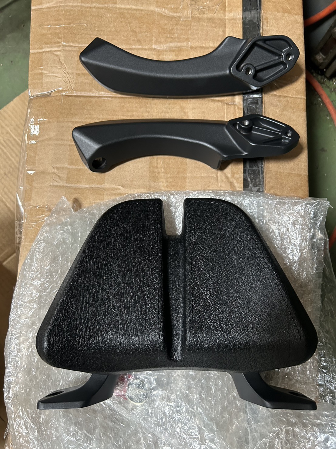 【DIMOTIV 】HONDA ADV350 20-26 後靠背