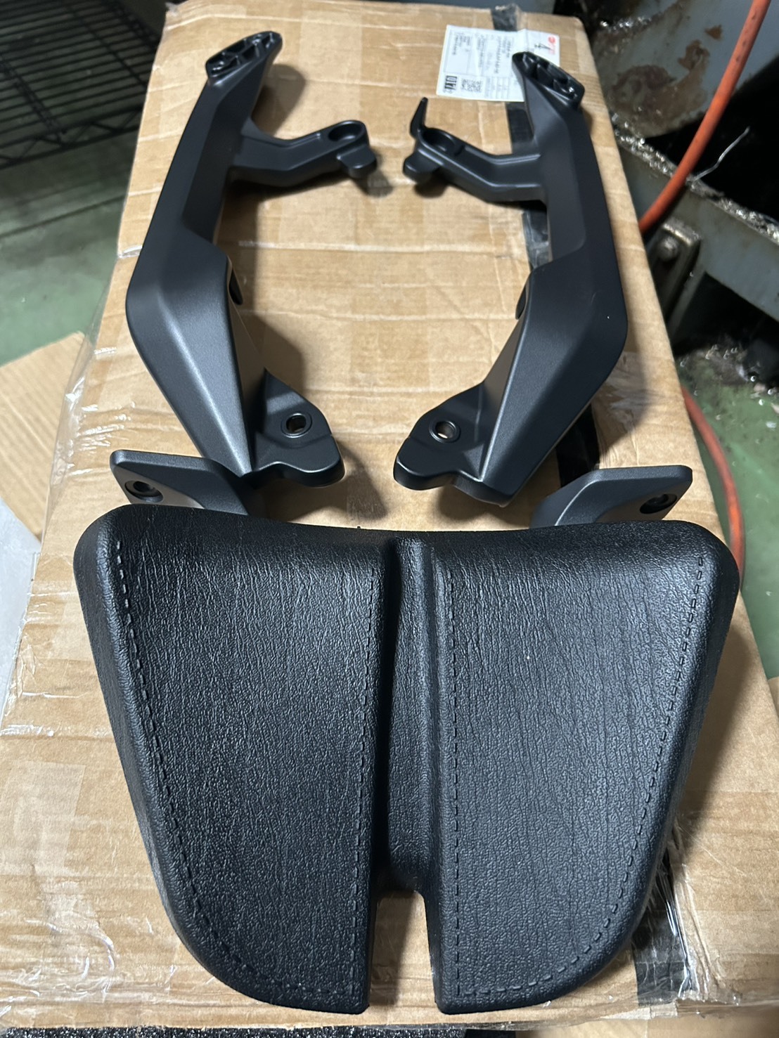 【DIMOTIV】 HONDA X-ADV 750 21-26 後靠背