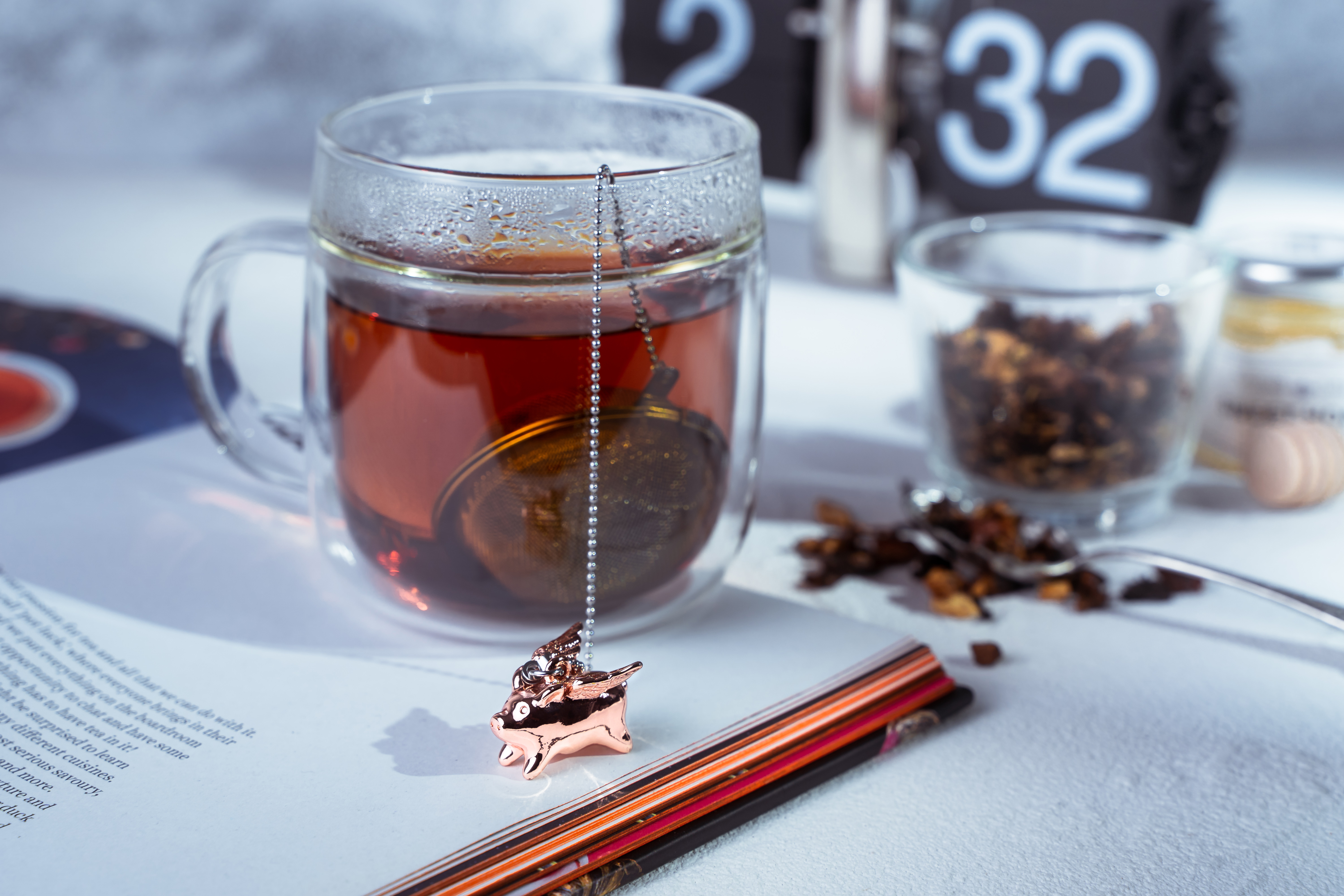 01LIV 不鏽鋼泡茶器 - 飛天小豬