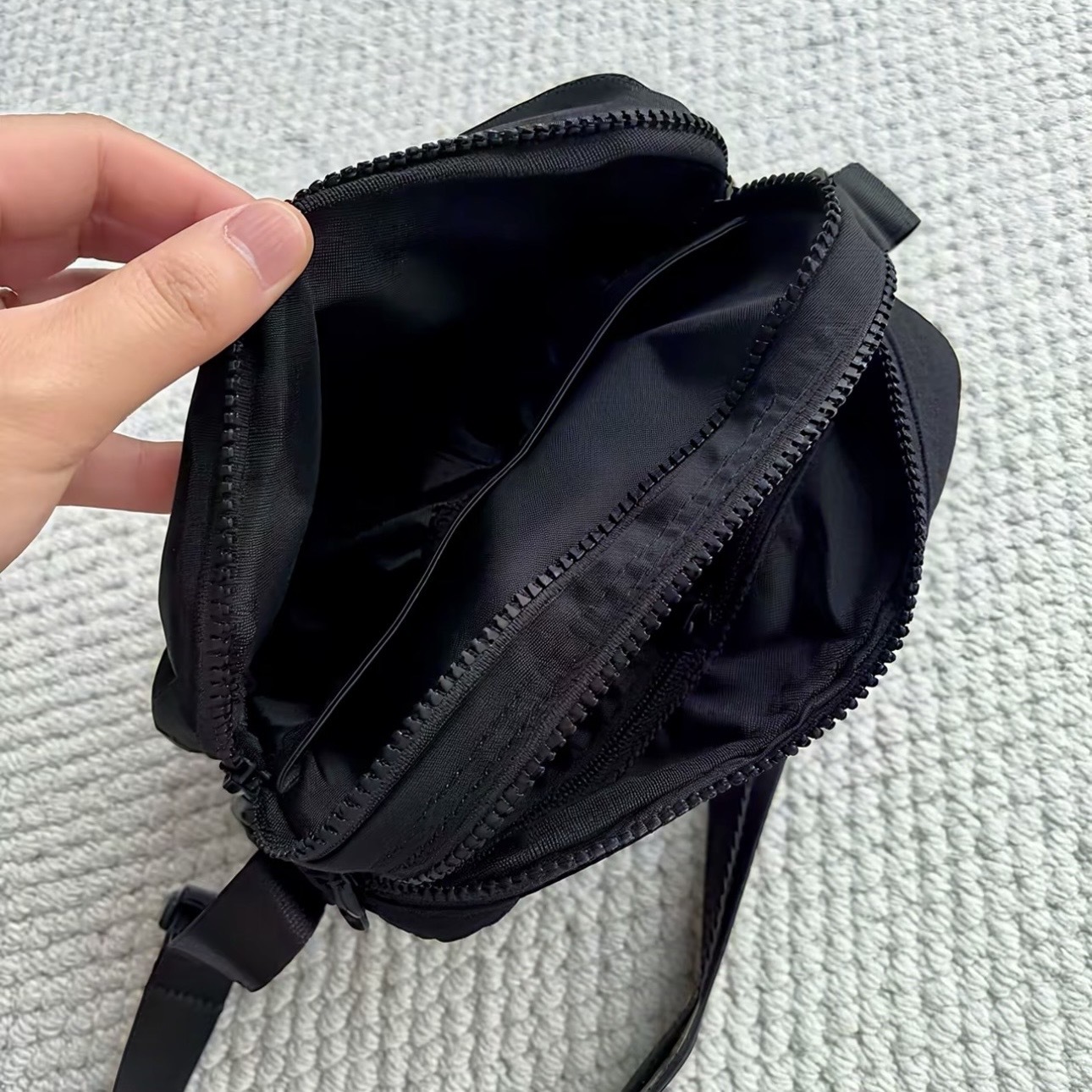 THE NORTH FACE 旅行斜背包 雙層收納 M號 北臉 三色