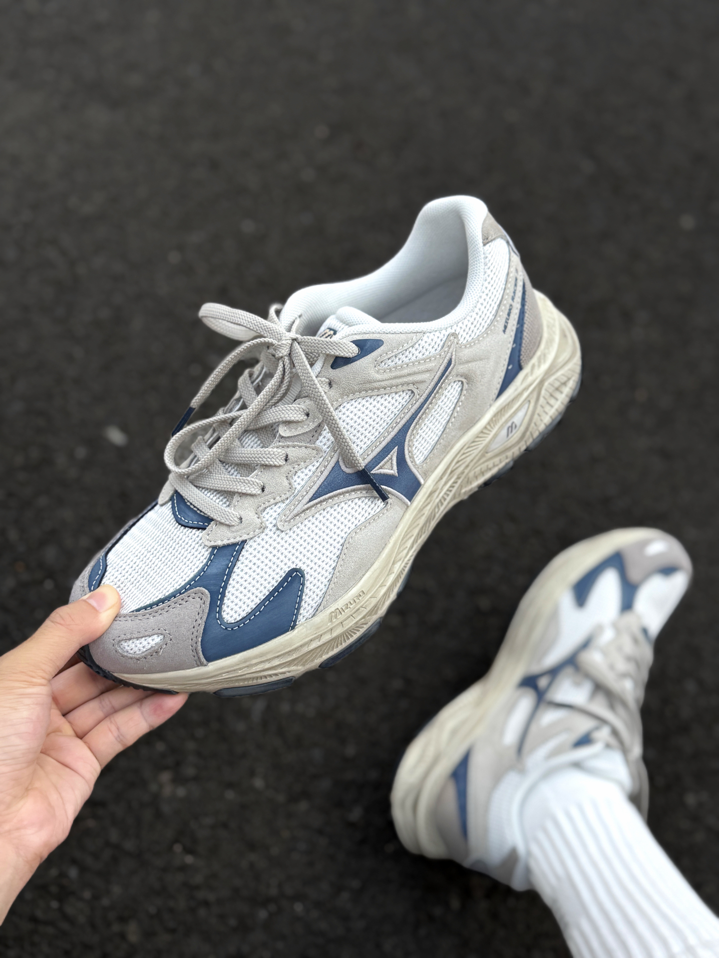 代購-Mizuno Racer S 丹寧藍 厚底緩震 跑鞋 淺灰藍 男女同款 D1GH253506