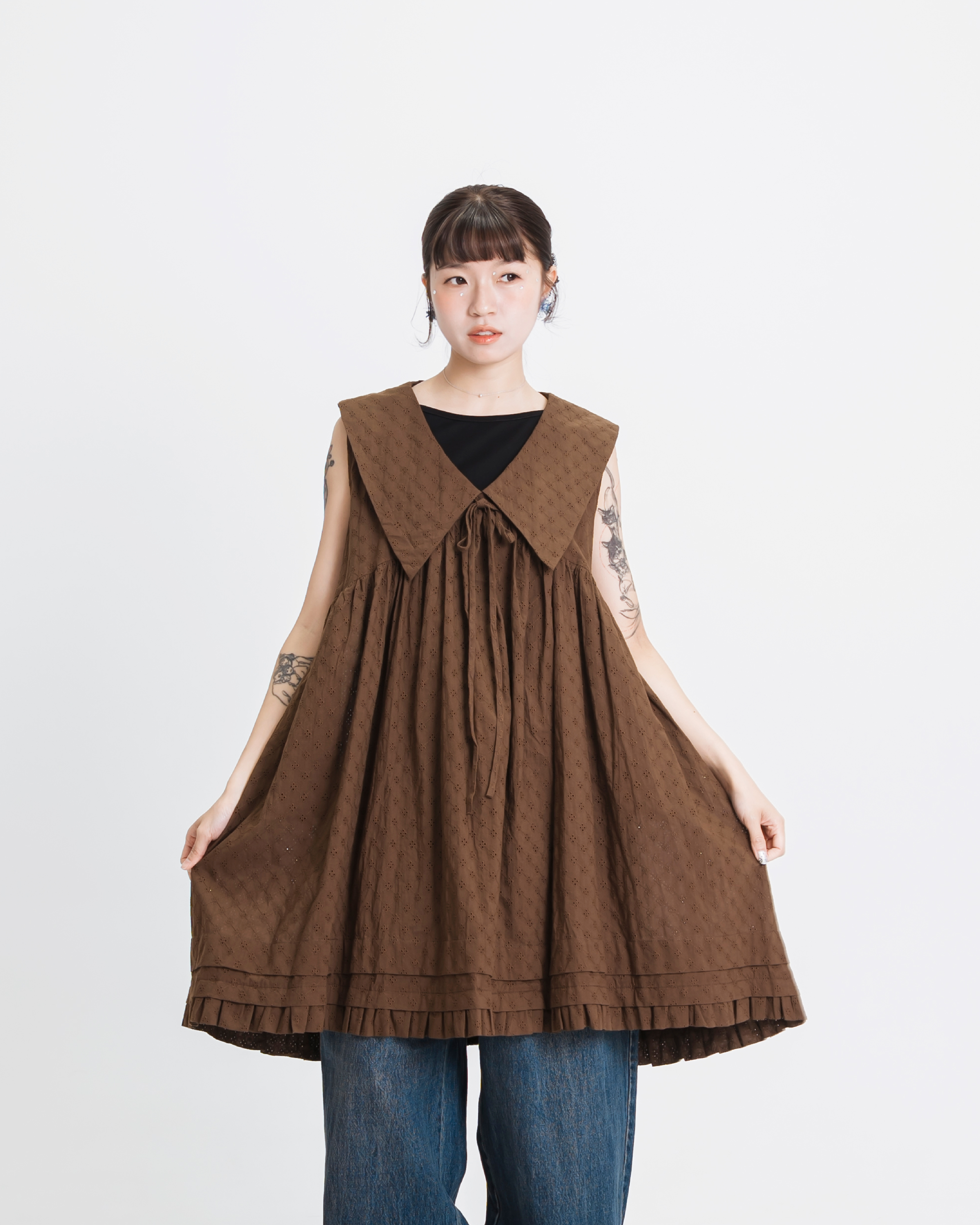 【 Kiki.co made 】Embroidered Pointed-Collar Midi Dress - Brown