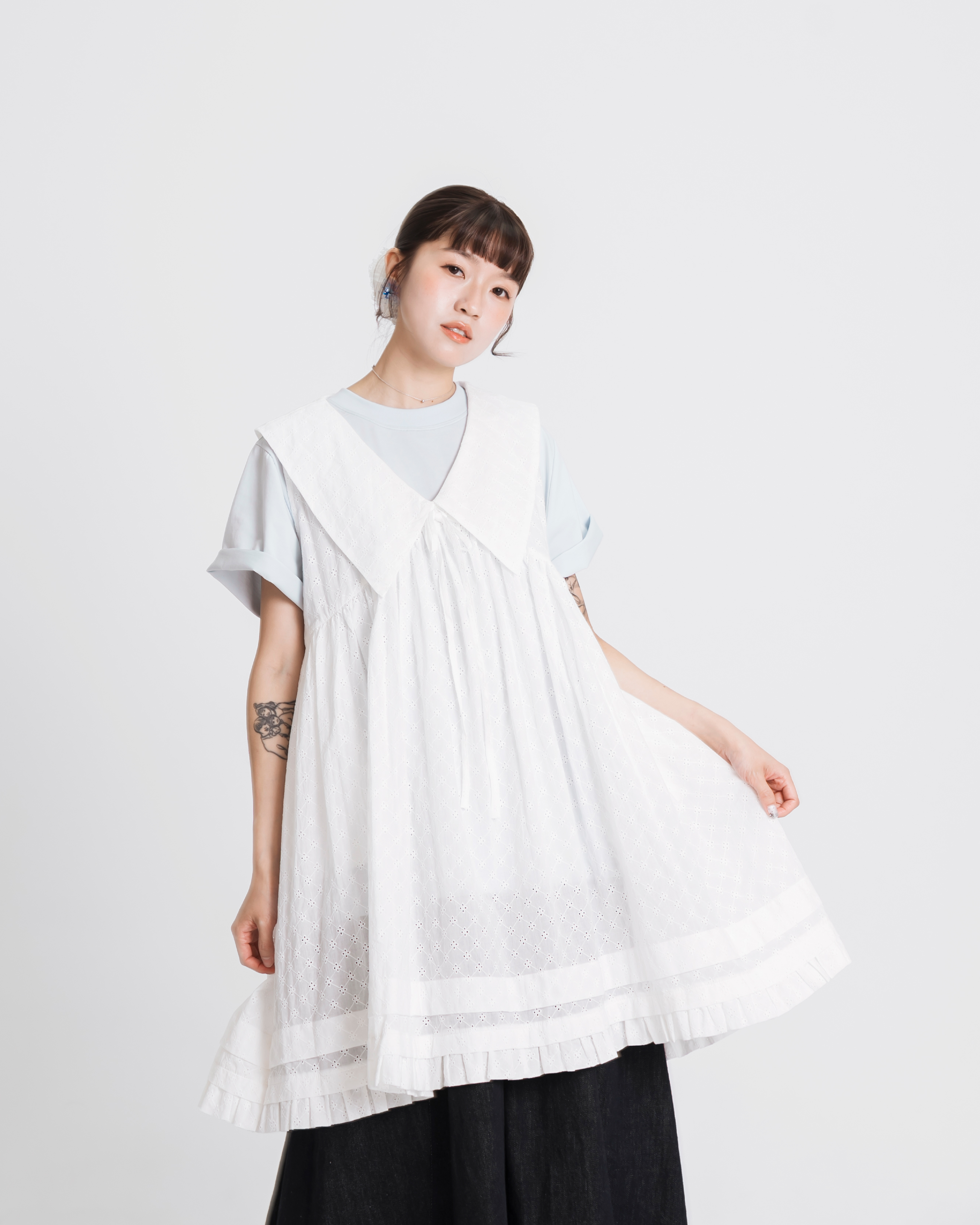 【 Kiki.co made 】Embroidered Pointed-Collar Midi Dress - Ivory