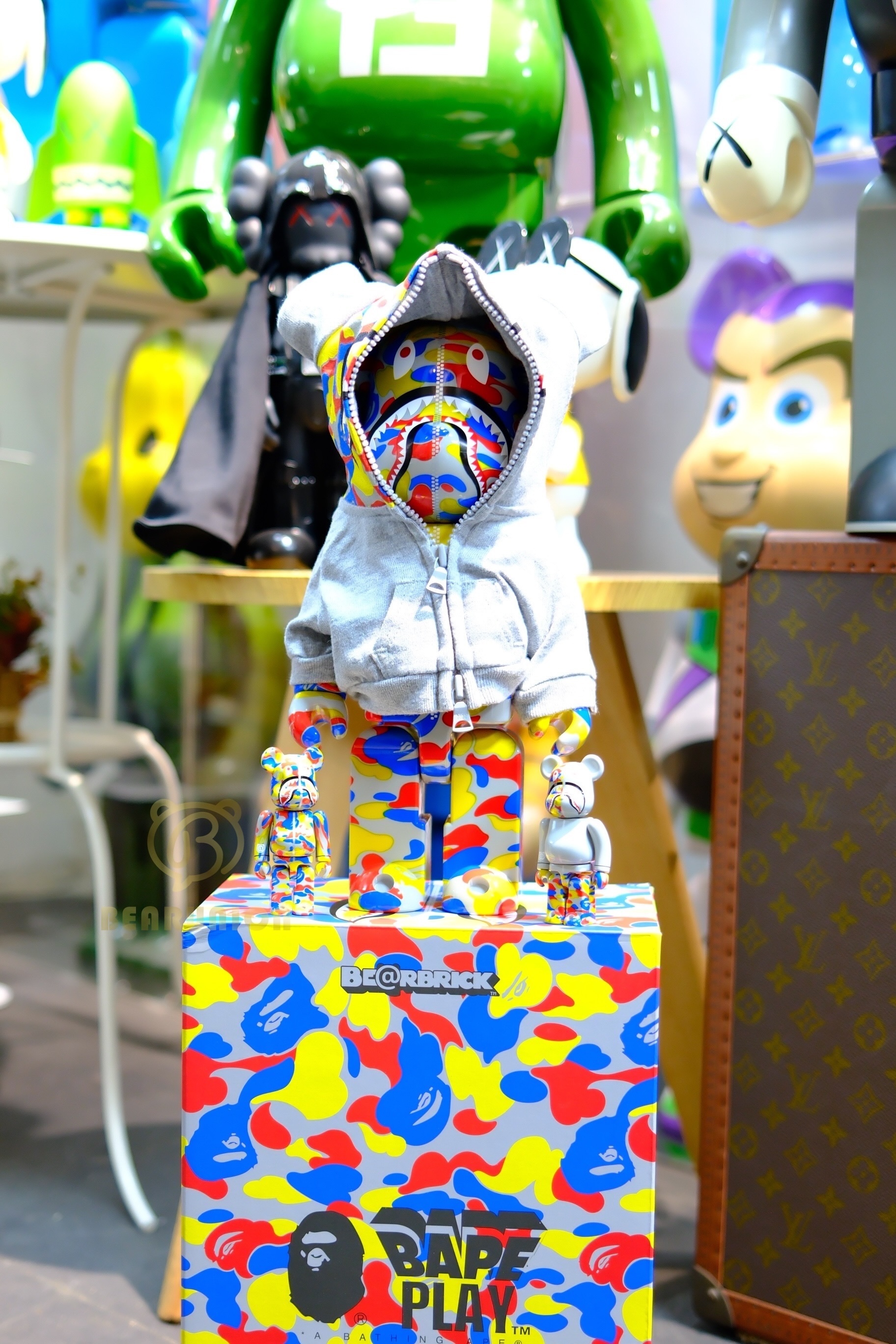 🥇現貨🥇Bearbrick BAPE CAMO SHARKMCT 30th ANNIV 400% 100% 3 PCS SET