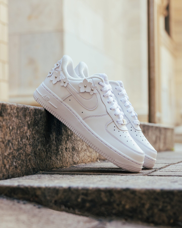 【預訂】NIKE AIR FORCE 1 07 "Florette" 全白花花 -WOMEN