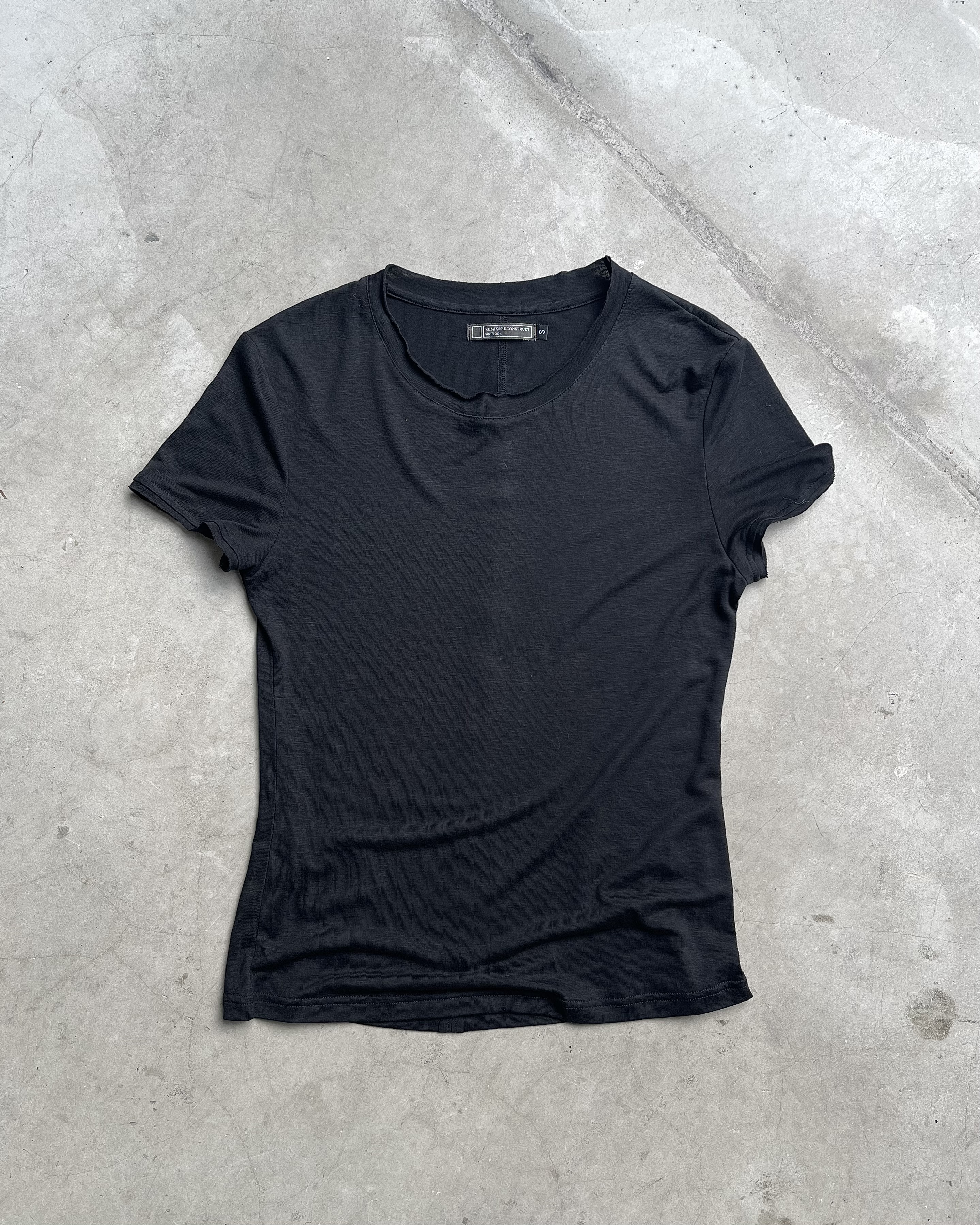 REMIX "Silent Contour" TEE (Black)