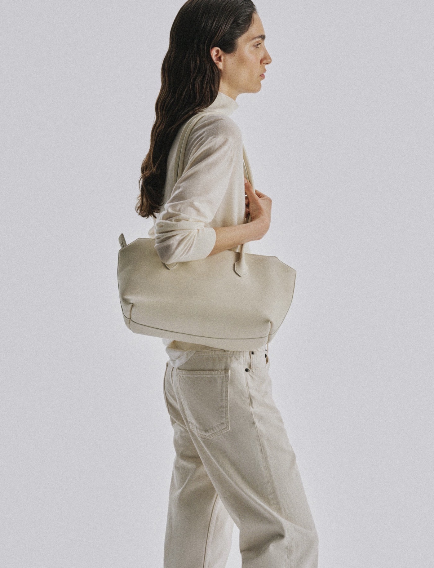 The Row Terrasse Bag Ivory 象牙白頂級小牛皮單肩包