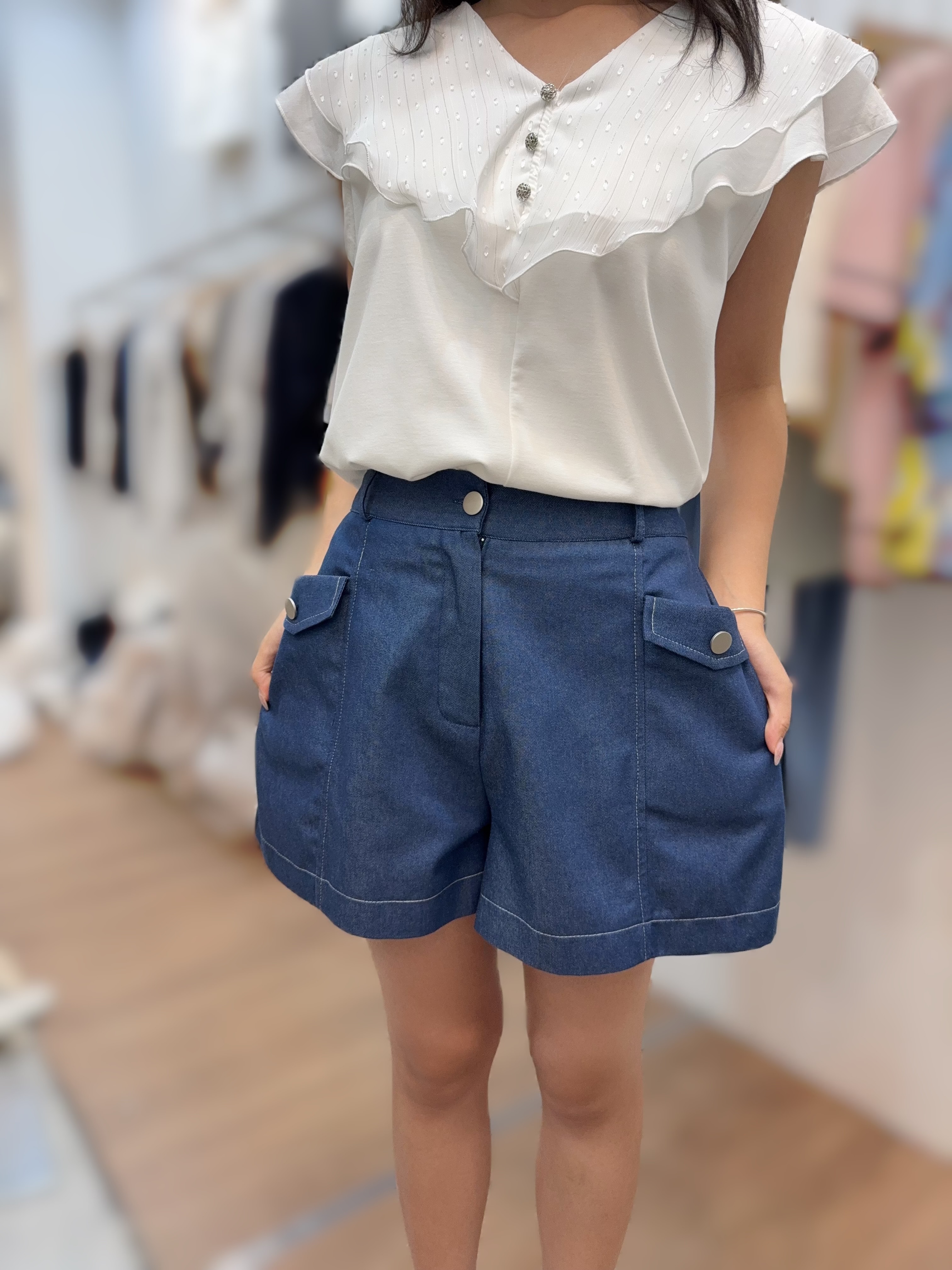 【限量】AB09  短褲  腰27-39 HIP56 長14 $409
