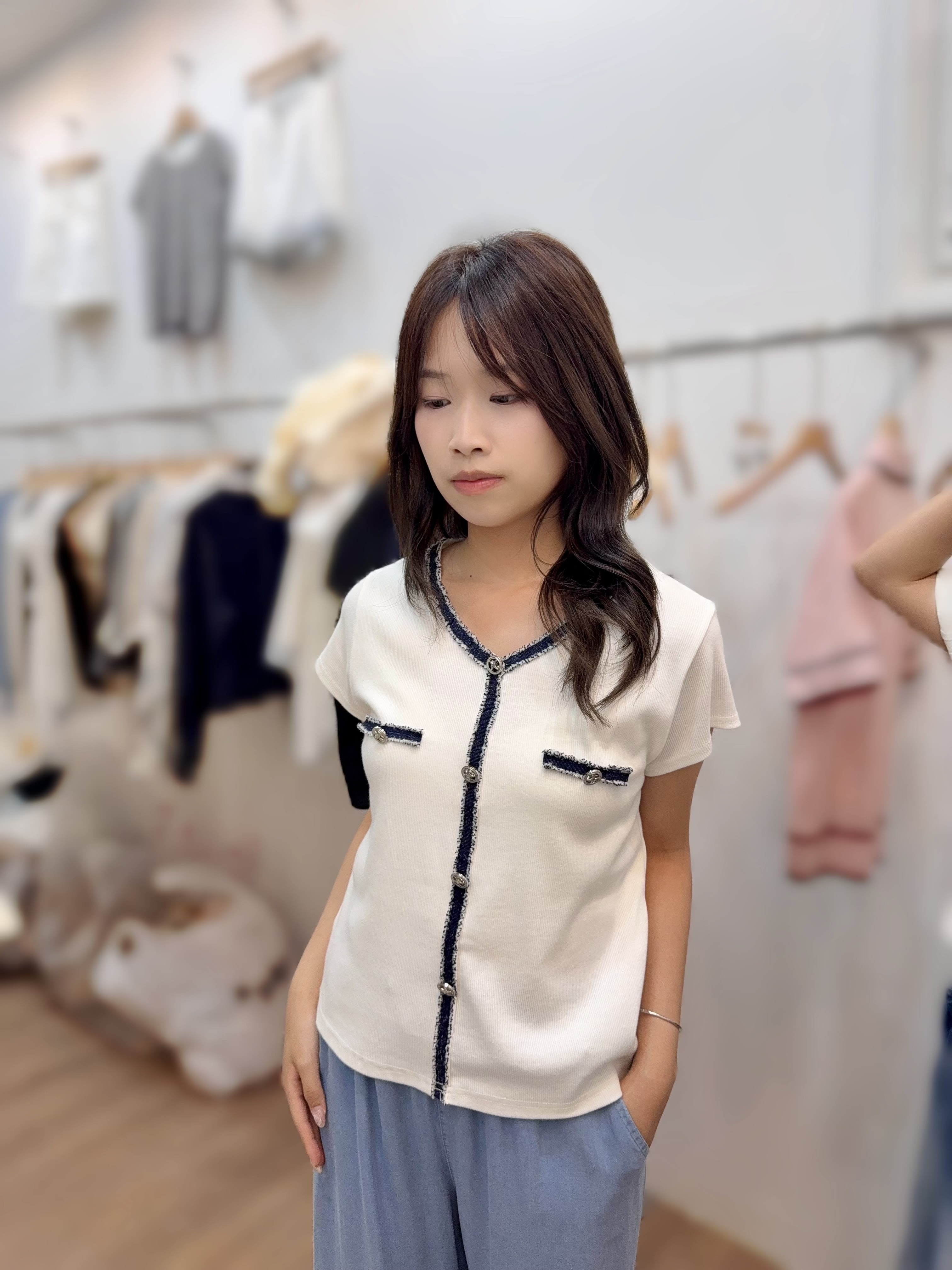 【限量】AB11 胸40-50 長22 $399