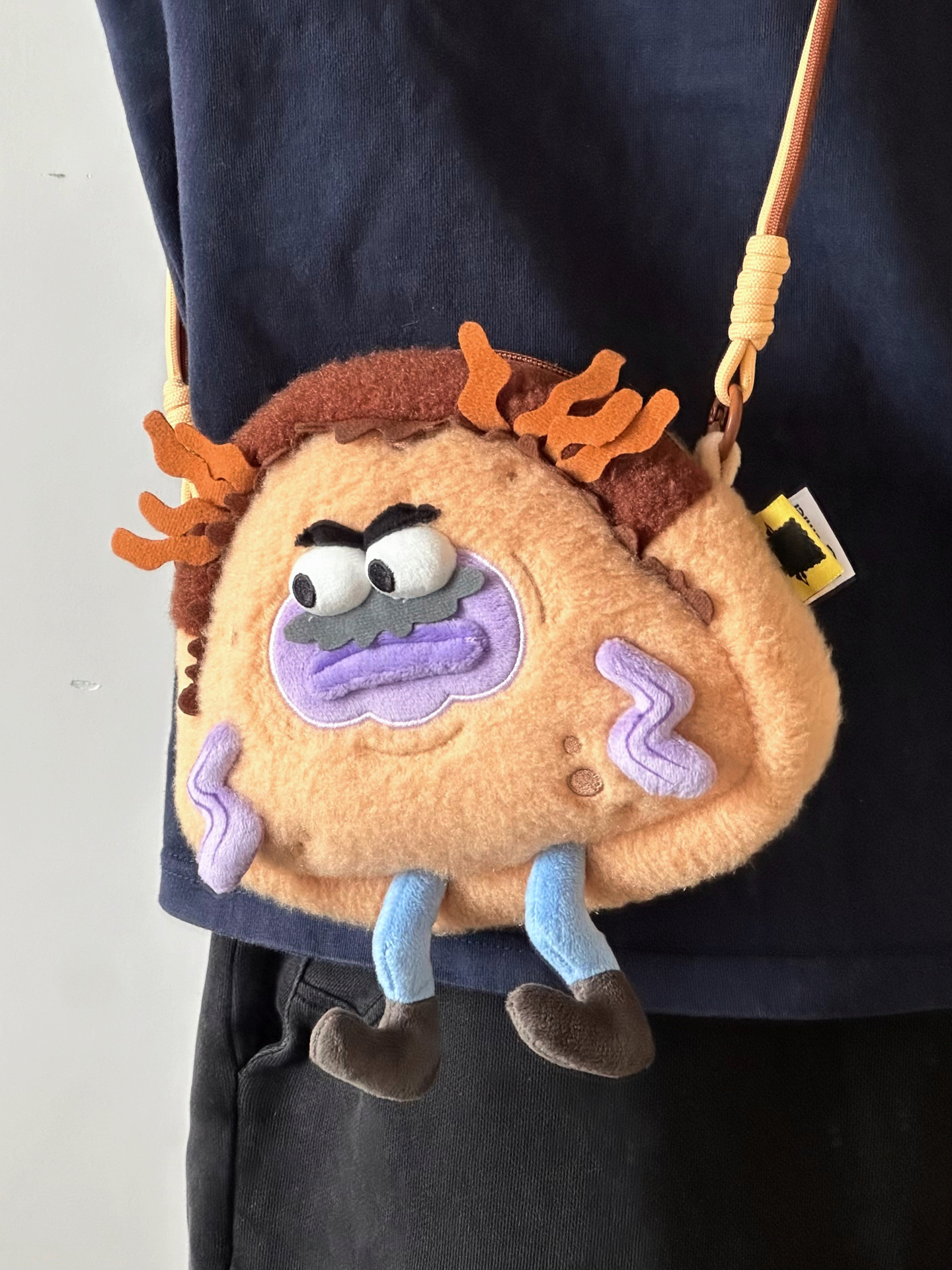 代購-蜂蜜罐 × SPONGEBOB SQUAREPANTS 海綿寶寶 聯名款 比奇堡居民 路人魚 醜萌 斜挎包