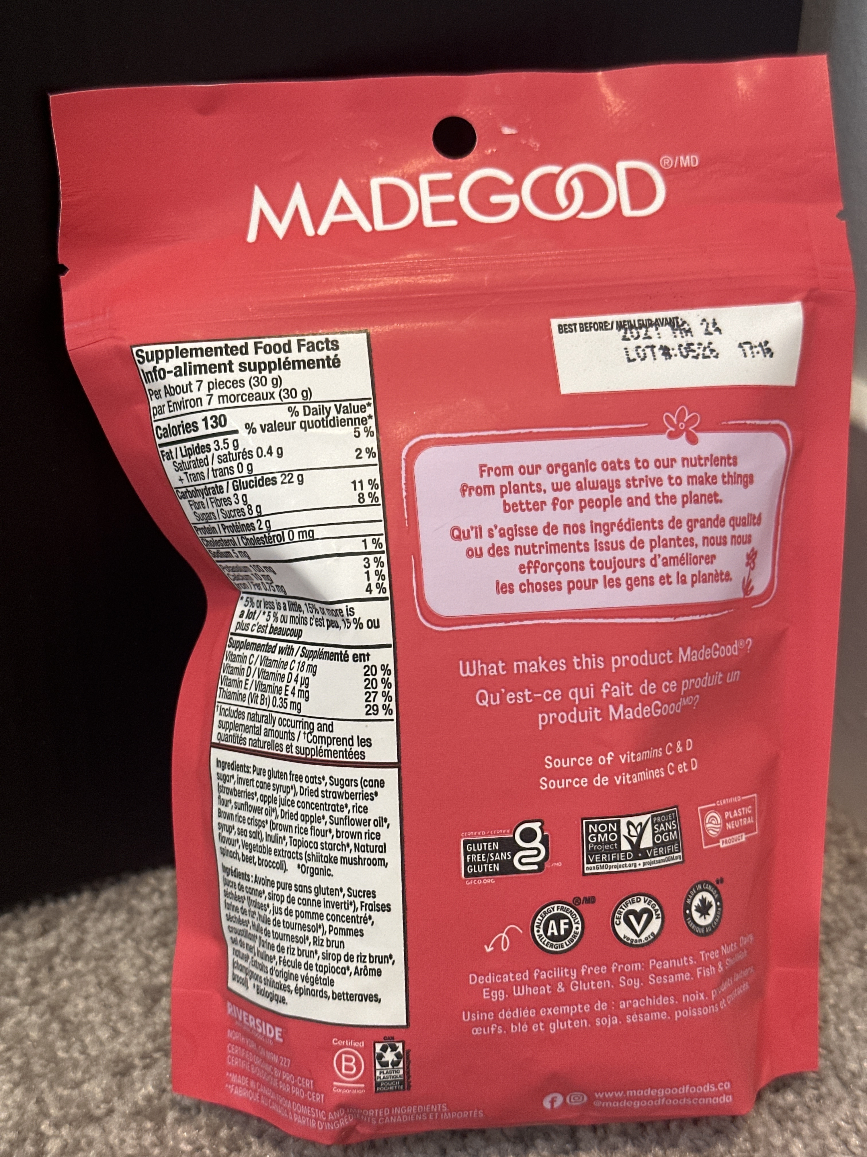 US09 MadeGood 小紅莓楓糖味燕麥波波 Organic Granola Bites Cranberry Maple 100g x2包  **到期日: 約 2027/04