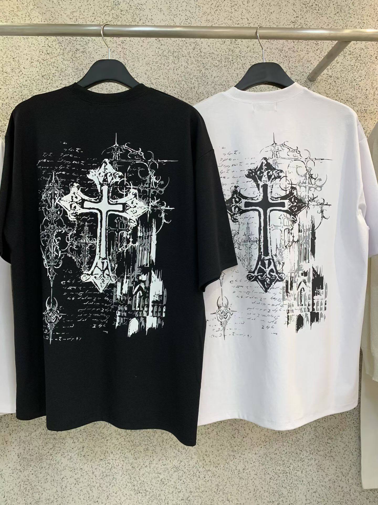 十字圖案短袖Tee Double-B-049T