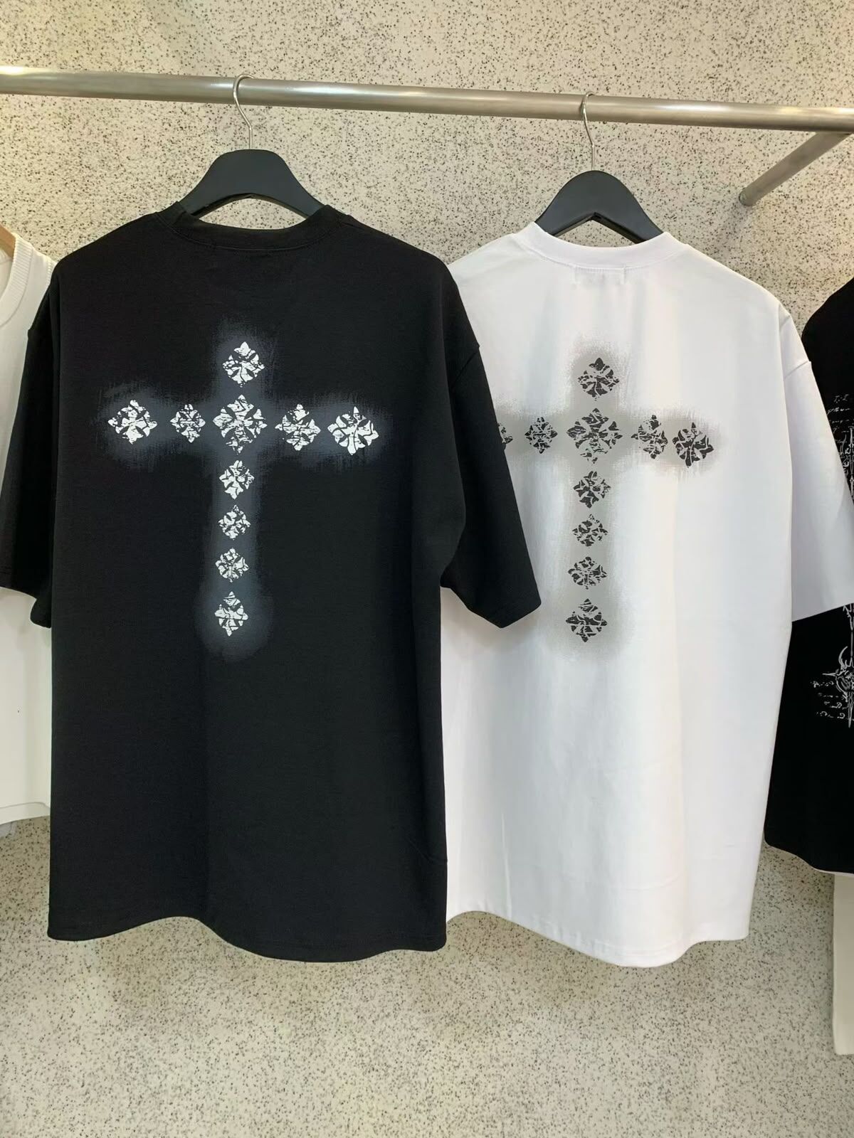 十字圖案短袖Tee Double-B-050T