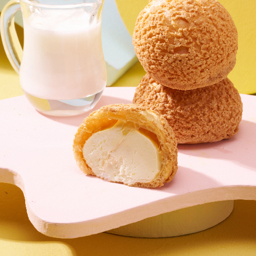 Fresh cream puffs