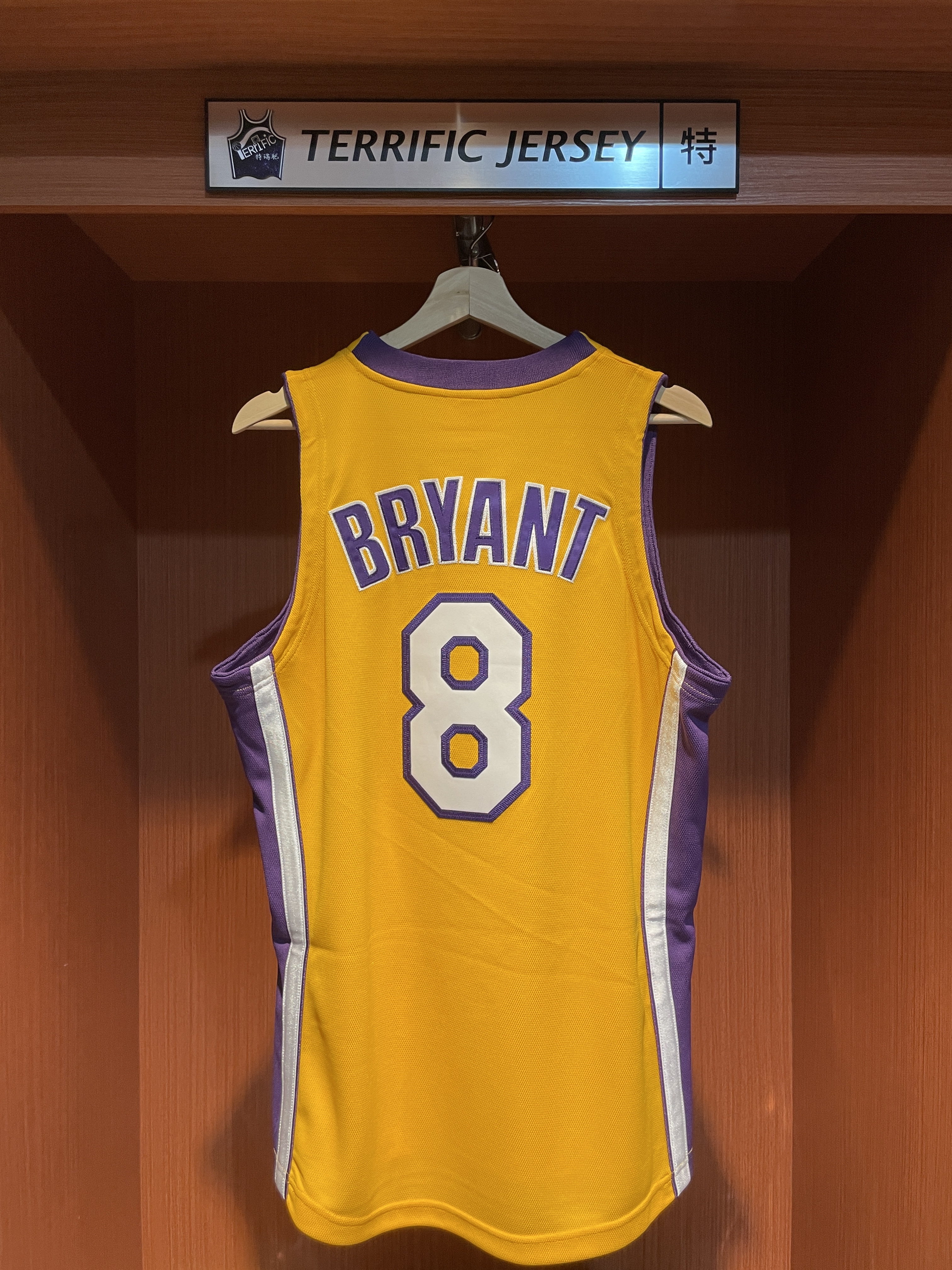NBA球衣 Kobe Bryant 洛杉磯湖人 00-01 黃 冠軍章 M&N Authentic 球員版 電繡 全新