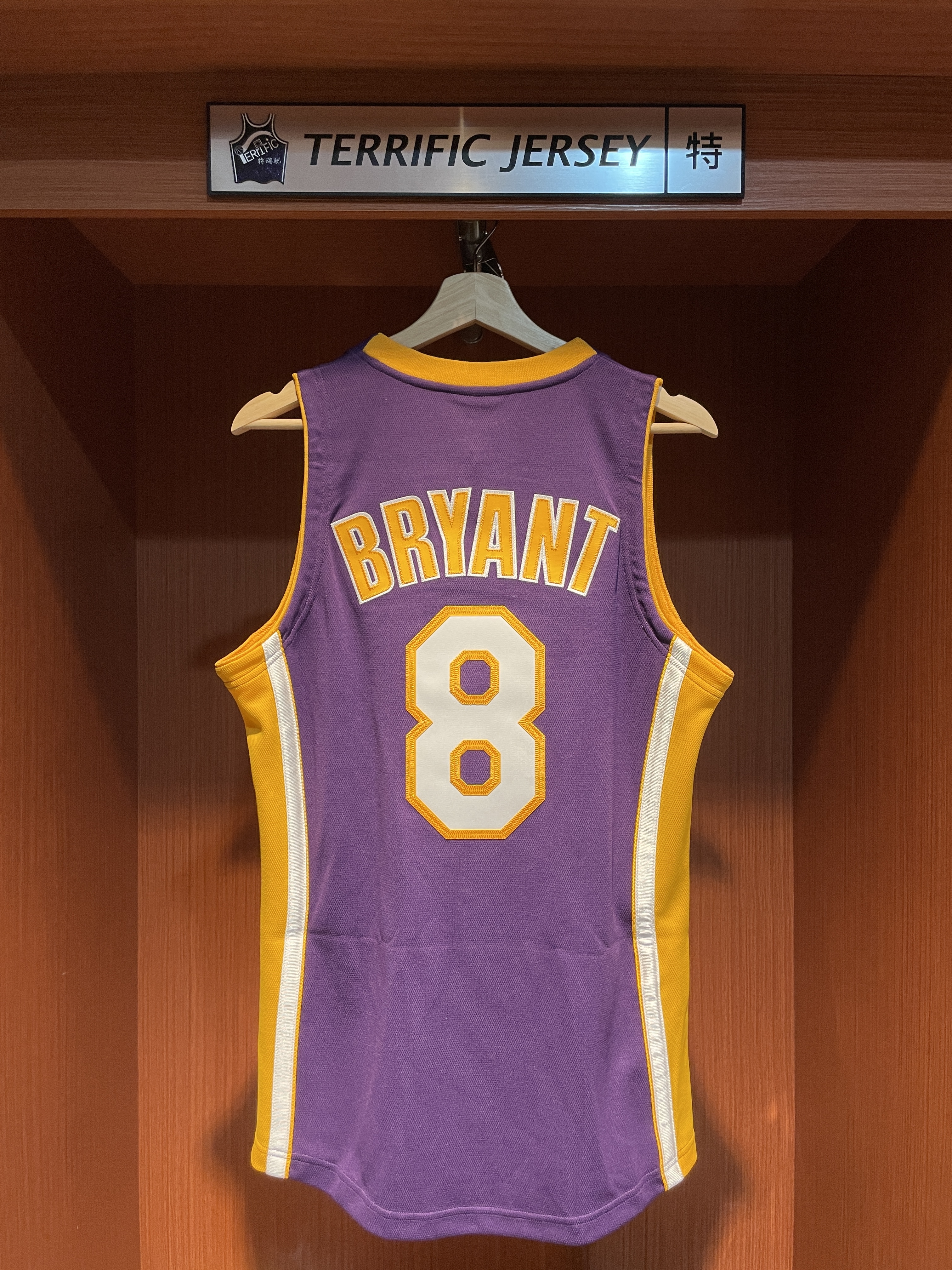 NBA球衣 Kobe Bryant 洛杉磯湖人 00-01 紫 冠軍章 M&N Authentic 球員版 電繡 全新