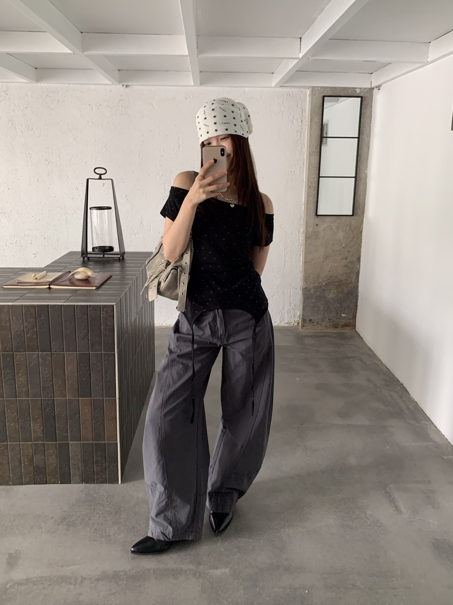 ISA_小個子專屬! 立體車線高腰迷你彎牛仔褲_65057