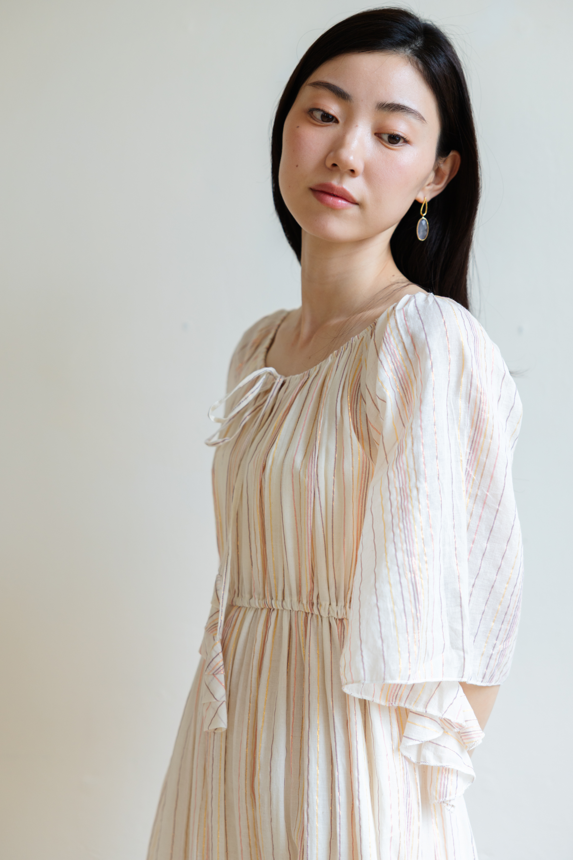 鬆緊領口金線手織布洋裝
