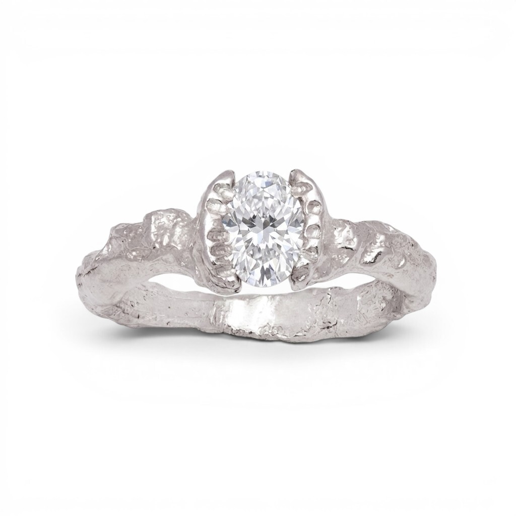 MISZHAN ĴO Oval Twist Ring
