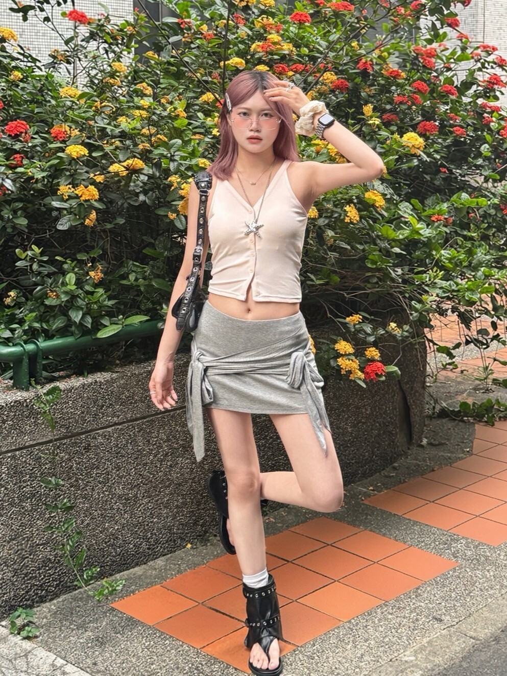 偷懶對話💭V領削肩排釦bra top