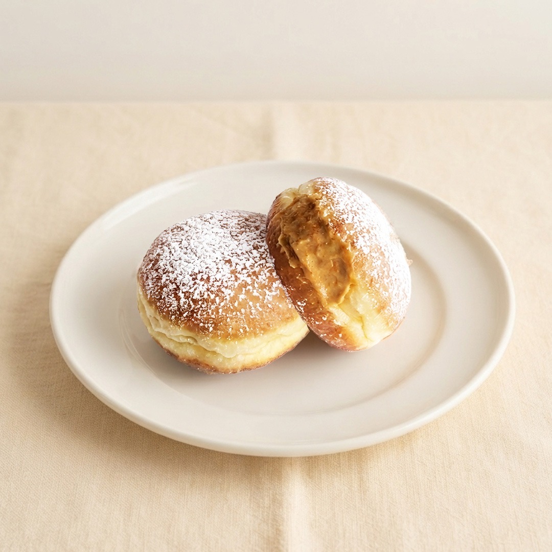 Tiramisu Custard Bomboloni