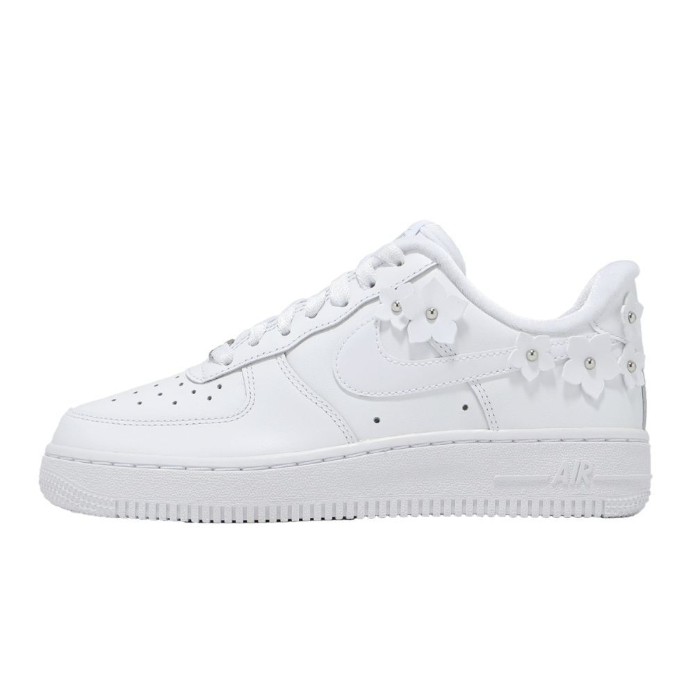 NIKE 休閒鞋 AIR FORCE 1 07 白色 立體花朵 皮革 復古 女 IR8637-100