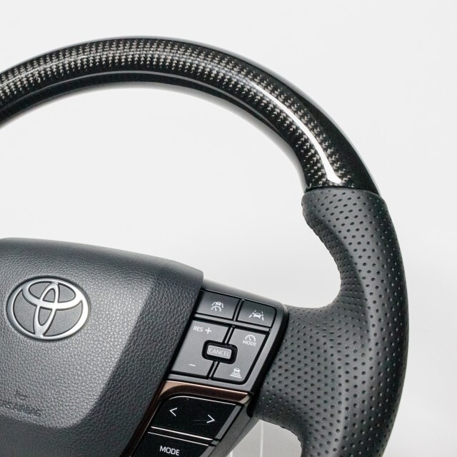 REAL CARBON 方向盤 TOYOTA CROWN CROSSOVER 皇冠