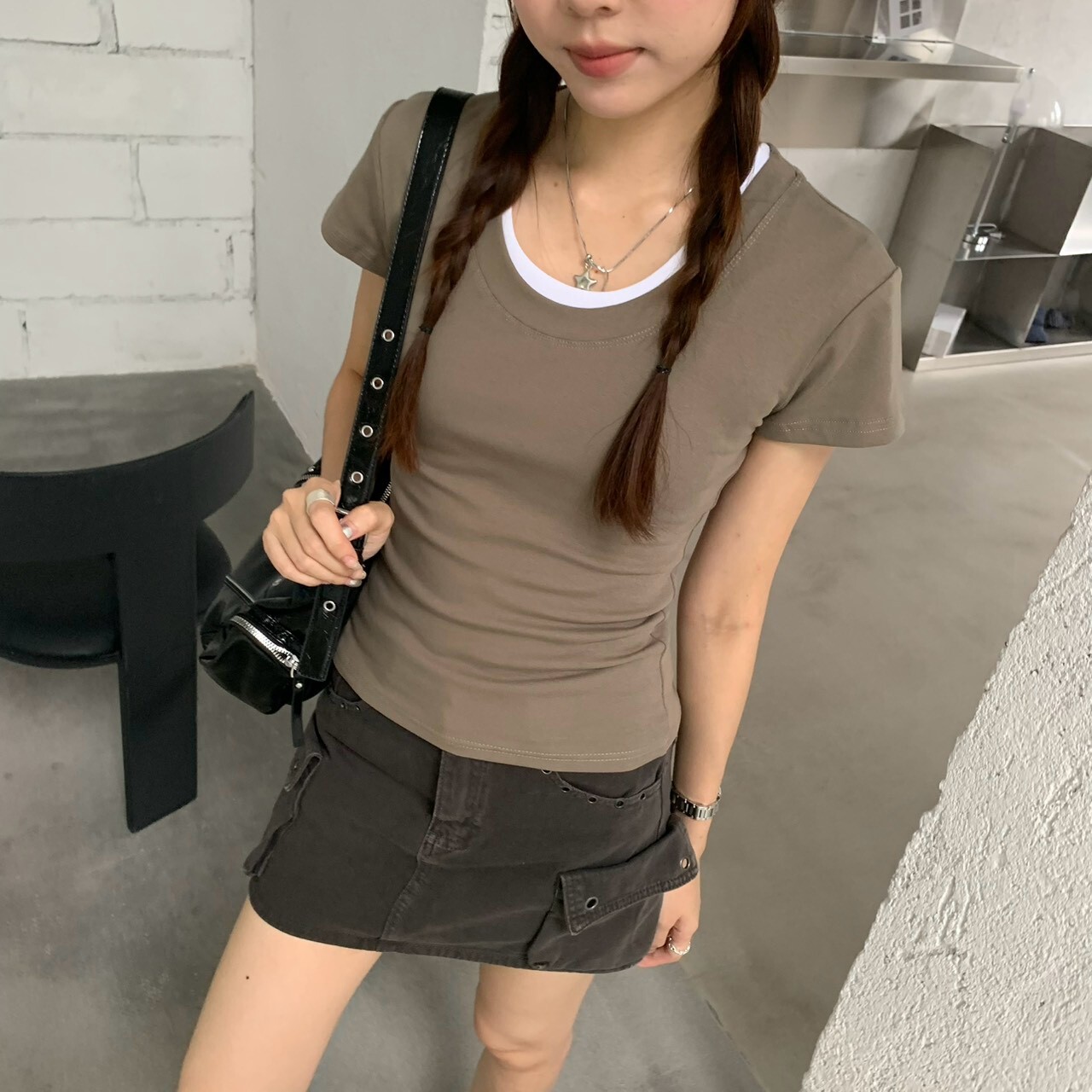 ISA_腰線不是夢! 百搭大U領正肩修身上衣_65110
