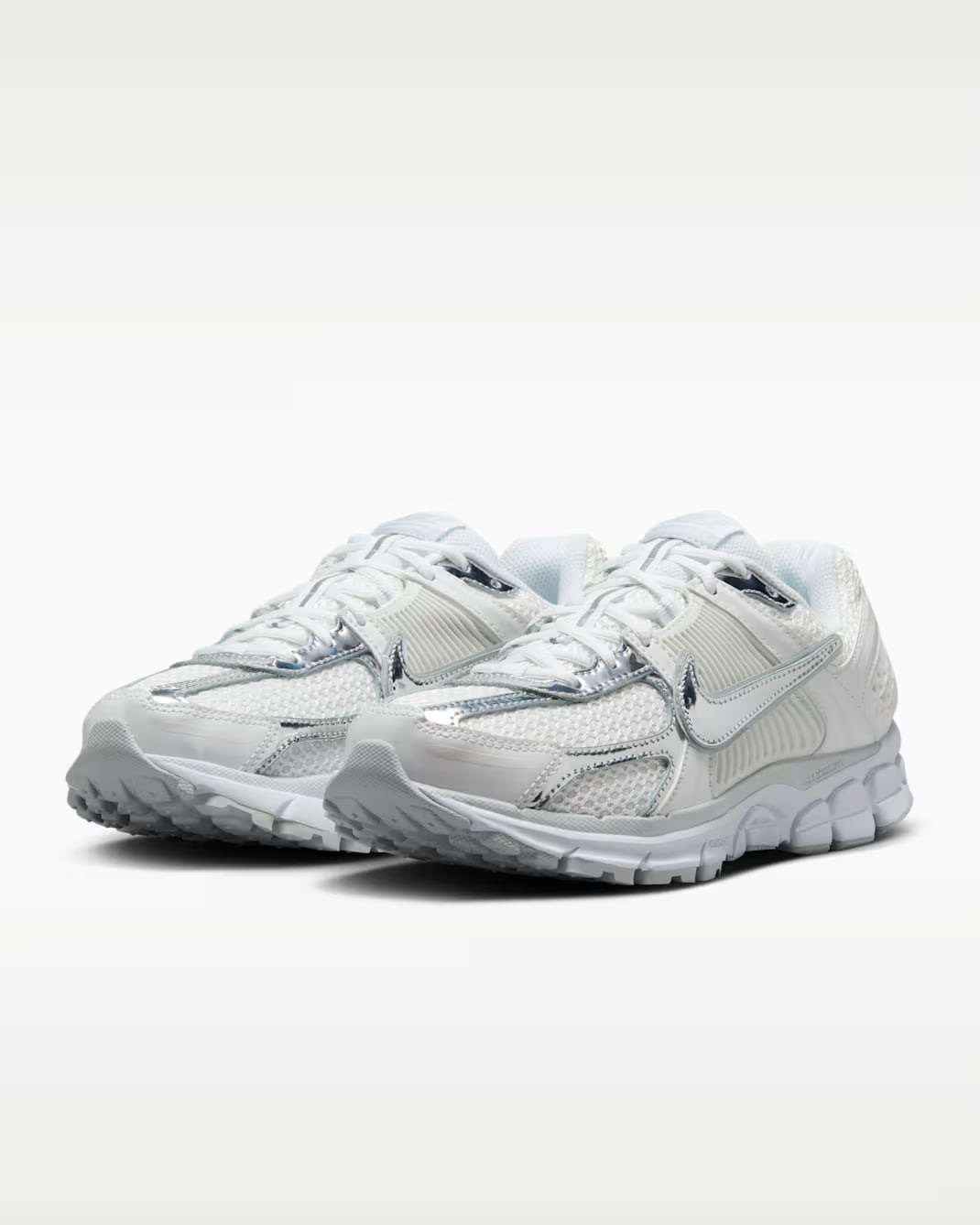 #代購 NIKE ZOOM VOMERO 5 復古 運動鞋 HF7723-100 白底液態銀