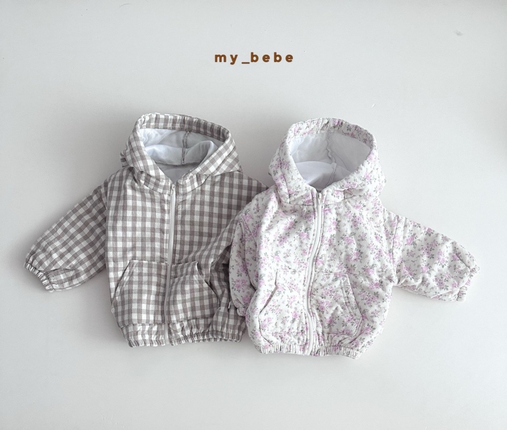 正韓秋Mybebe 格紋/碎花連帽拉鏈外套