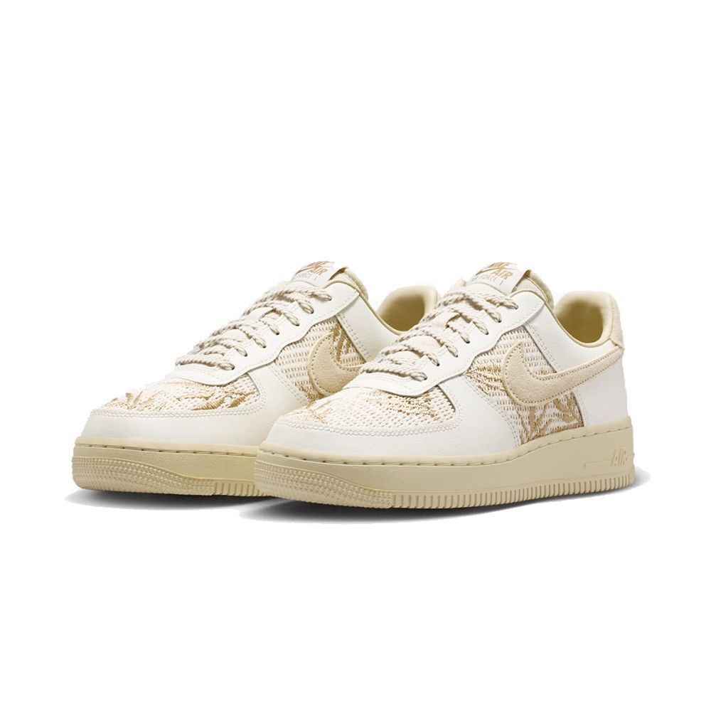 NIKE 休閒鞋 AIR FORCE 1 07 REC 米白 刺繡 拼接 復古 女 IW2347-002
