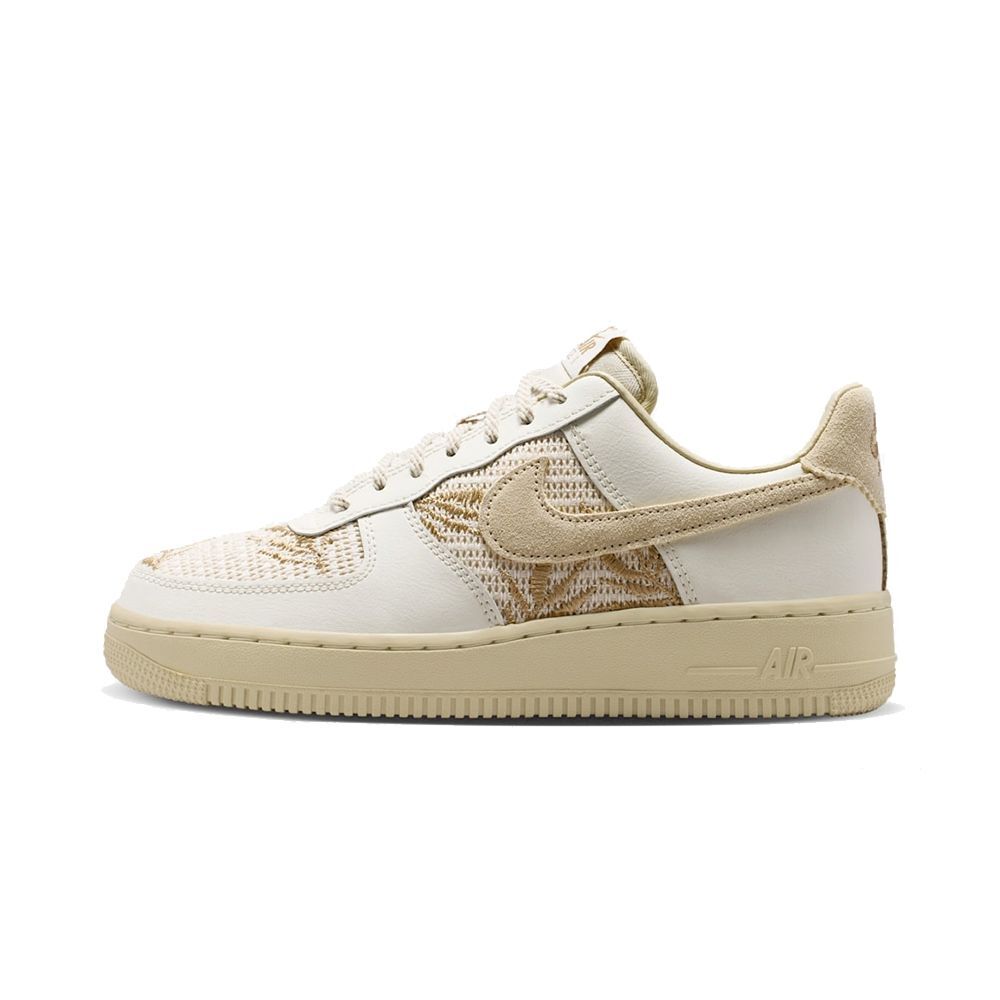 NIKE 休閒鞋 AIR FORCE 1 07 REC 米白 刺繡 拼接 復古 女 IW2347-002