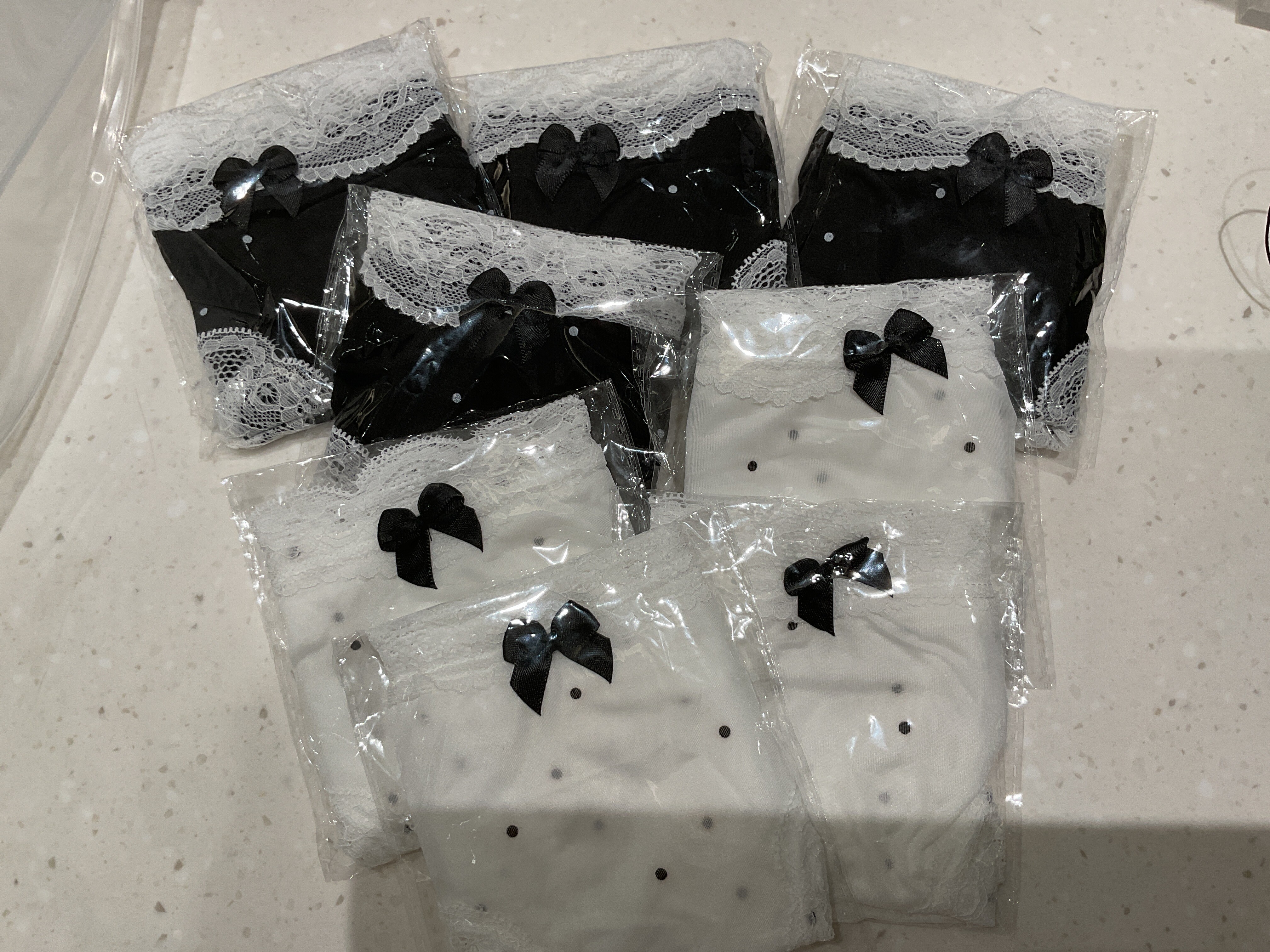 波點蕾絲內褲