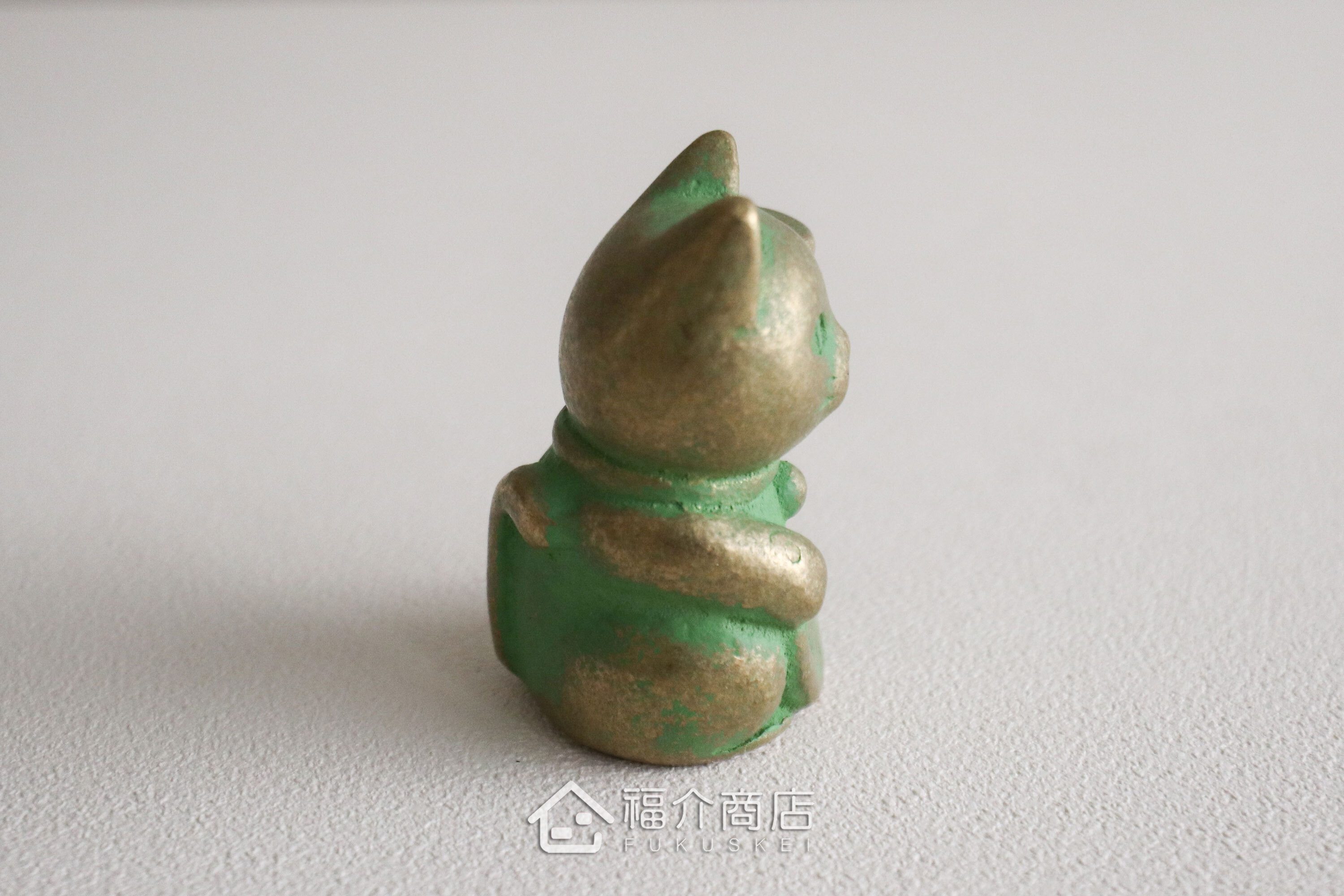 銅製招財貓造型的線香座