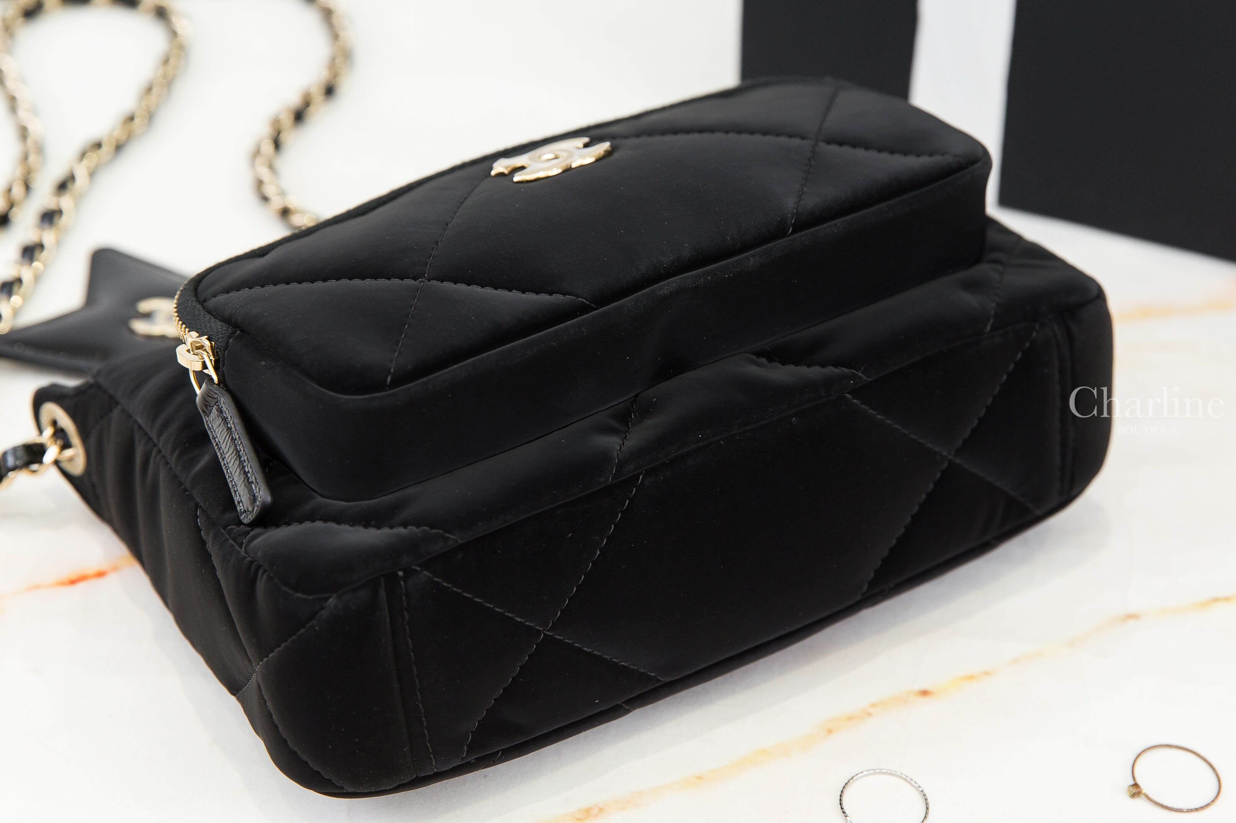Chanel Clutch With Chain 黑色金CC金鍊星星鏡子掛飾絲絨大菱格紋肩背包-Charline Boutique 精品代購