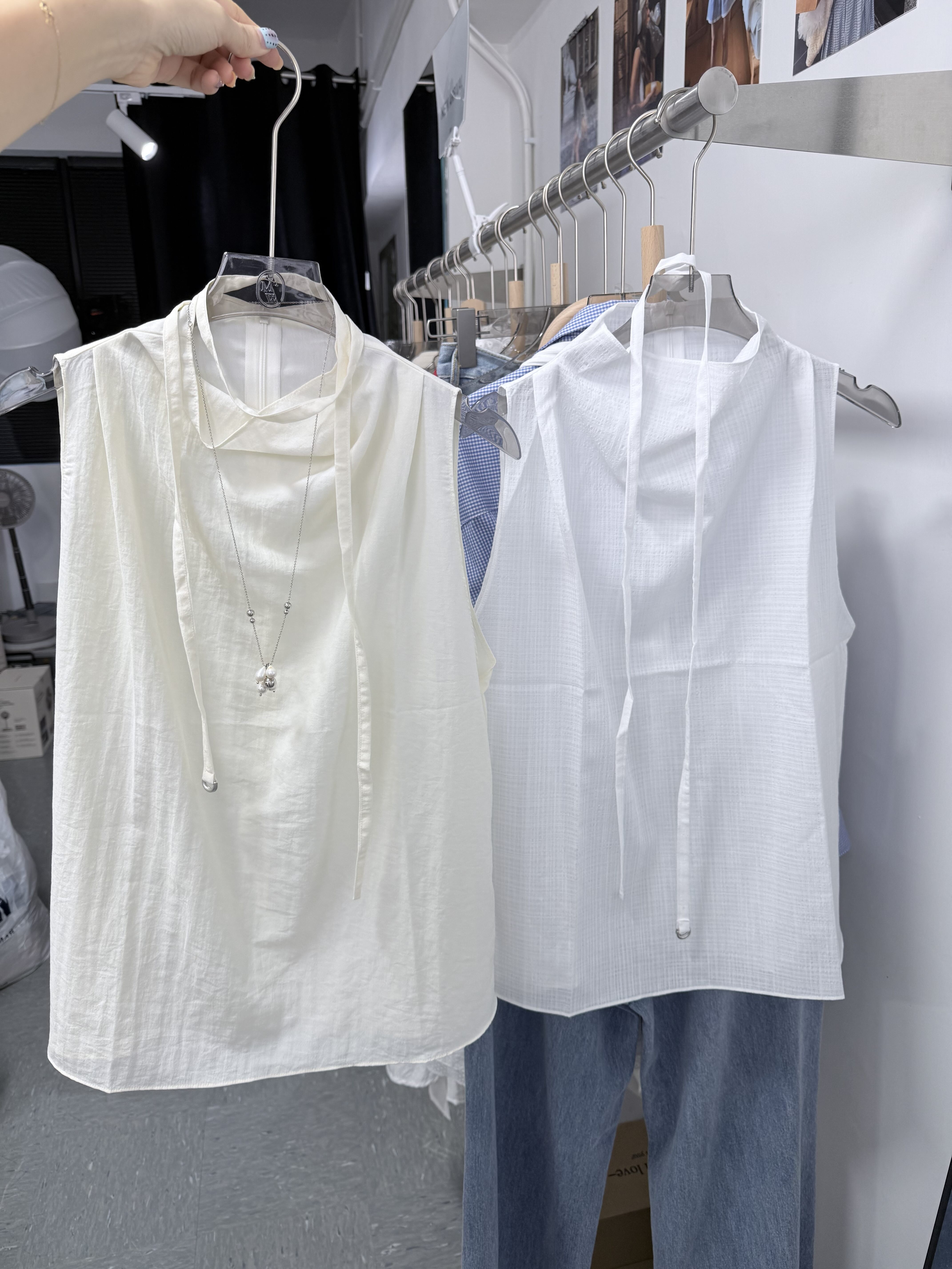 WW2647 Vest BL